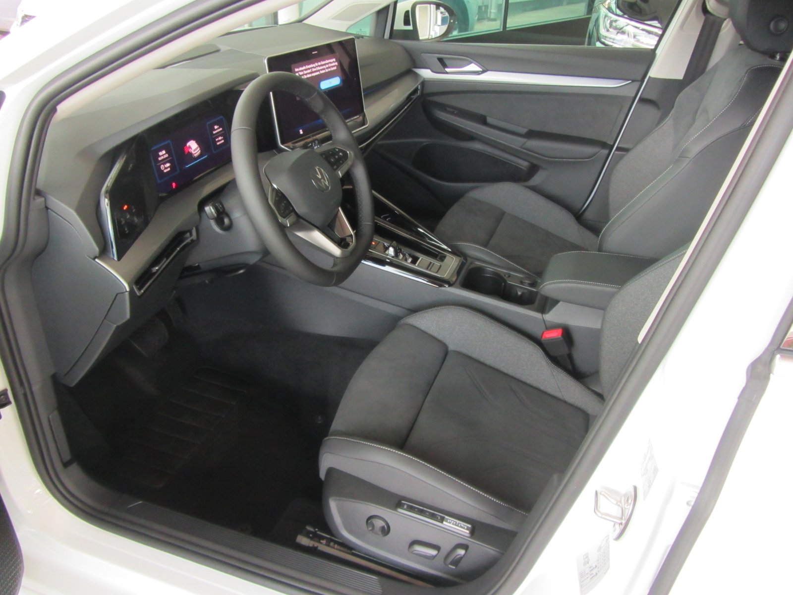 VW Golf 1.5 TSI PHEV Style, Plug-in-Hybrid Benzina/Elettrica, Occasioni / Usate, Automatico - 5