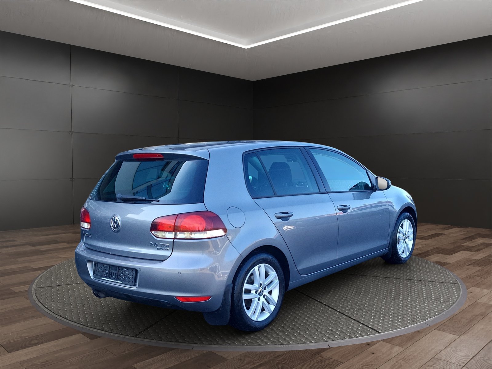 VW Golf 2.0 TDI Highline 4Motion, Diesel, Second hand / Used, Manual - 2