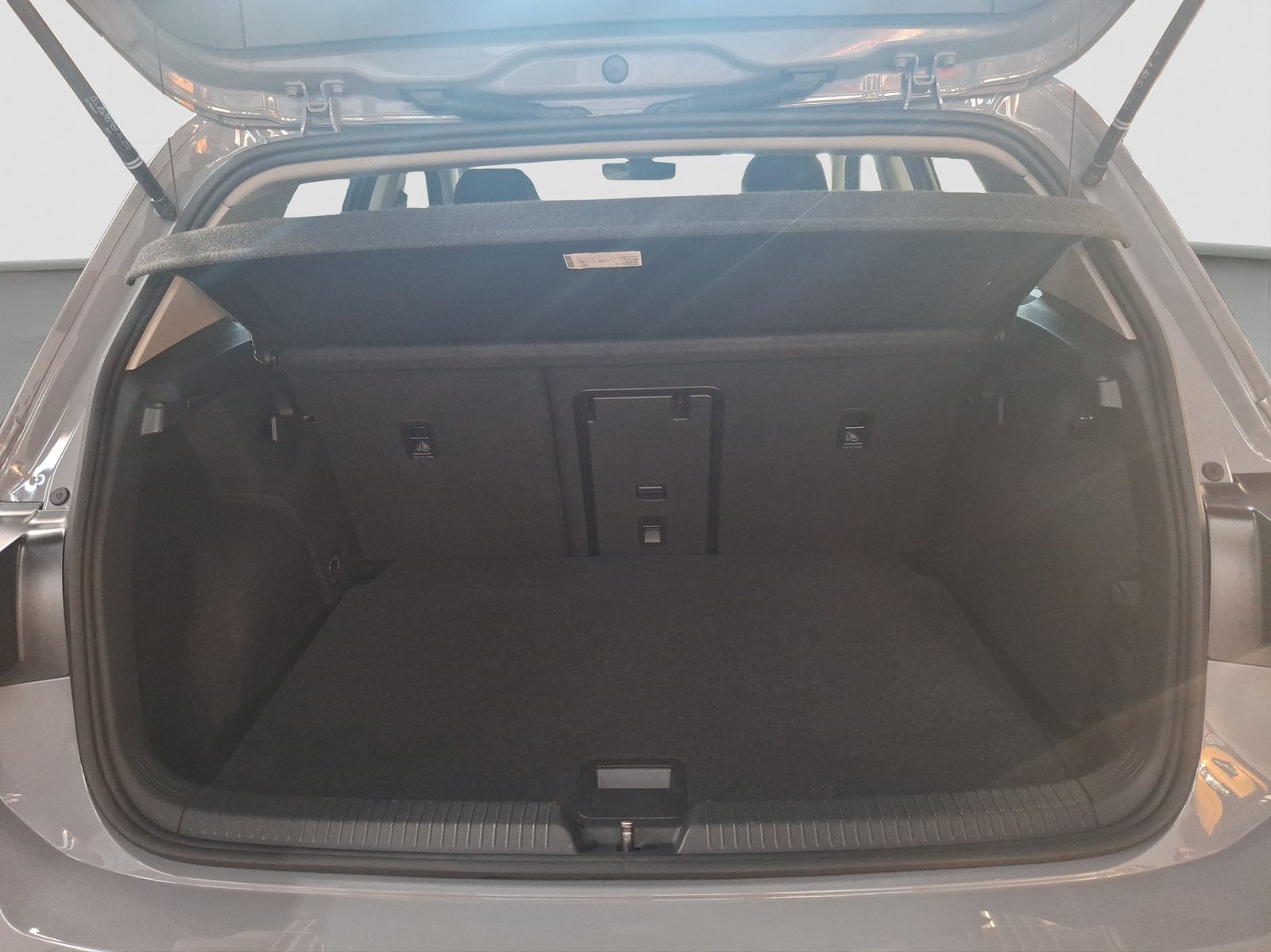 VW Golf 1.5 e TSI ACT Life DSG, Mild-Hybrid Benzin/Elektro, Occasion / Gebraucht, Automatik - 7