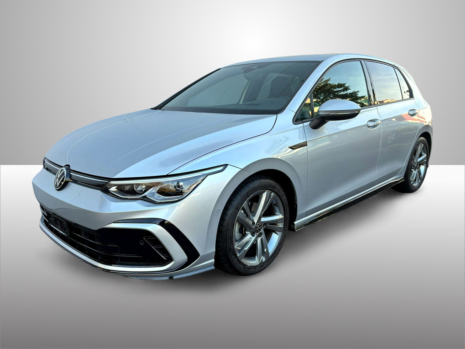 VW Golf R-Line
