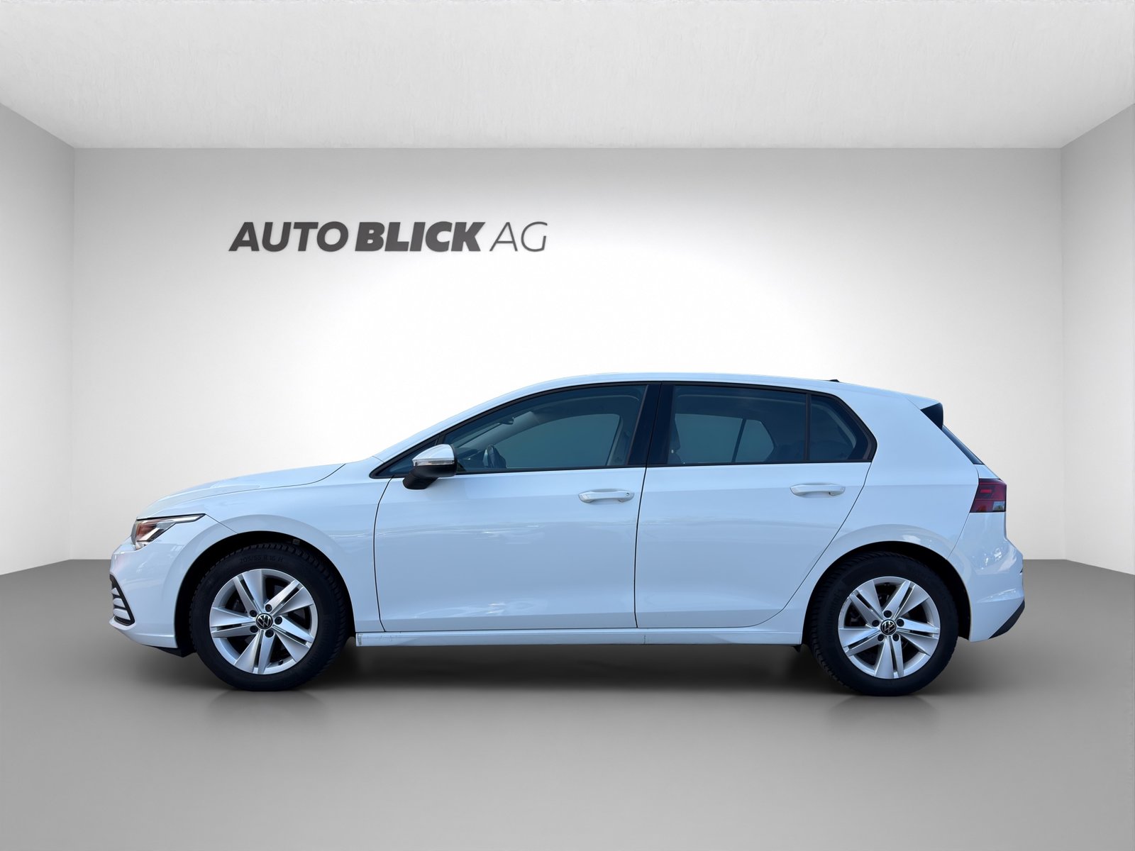 VW Golf 1.0 eTSI mHEV ACTLife DSG, Mild-Hybrid Petrol/Electric, Second hand / Used, Automatic - 5