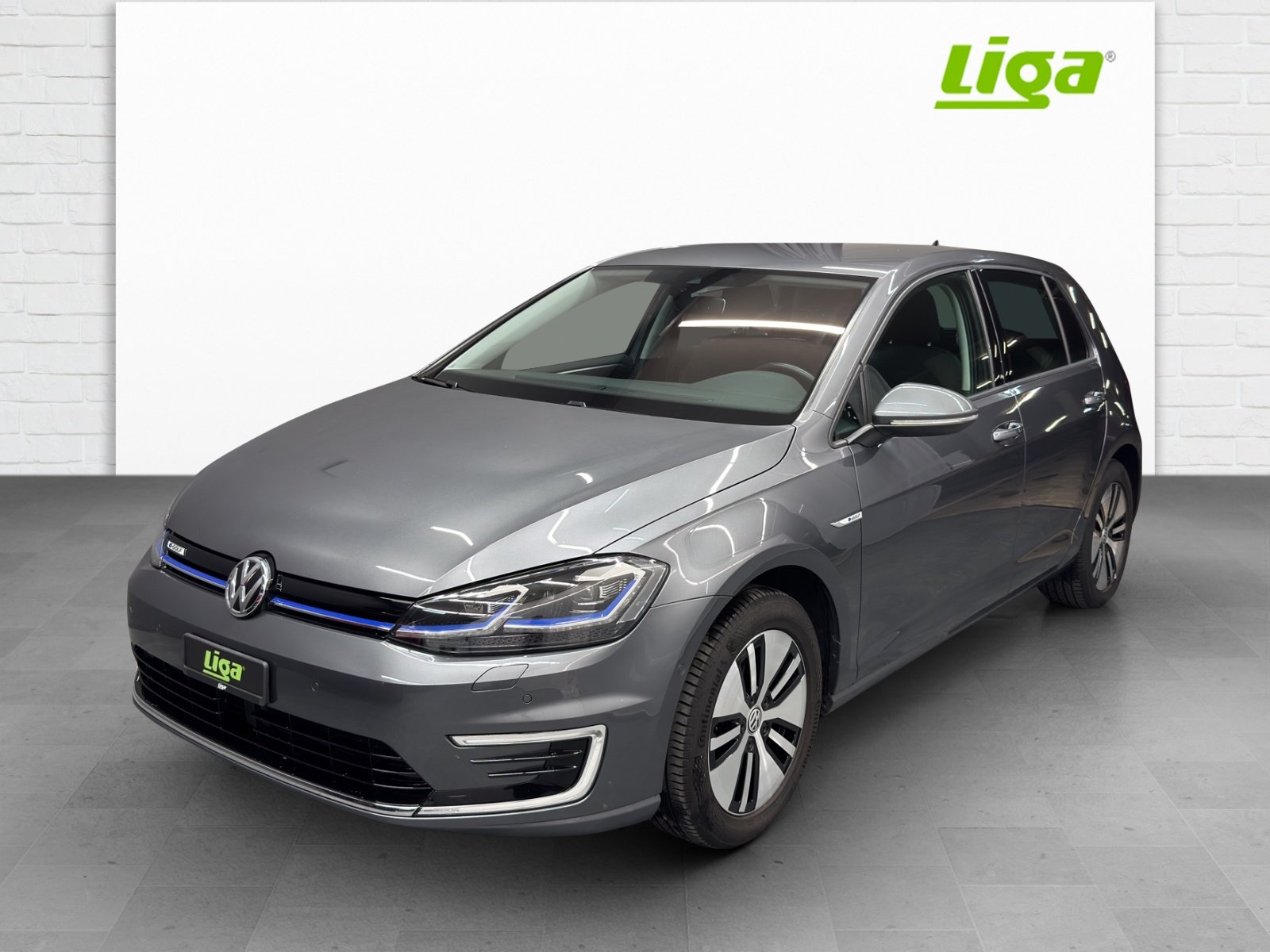 VW Golf VII e, Electric, Second hand / Used, Automatic - 2