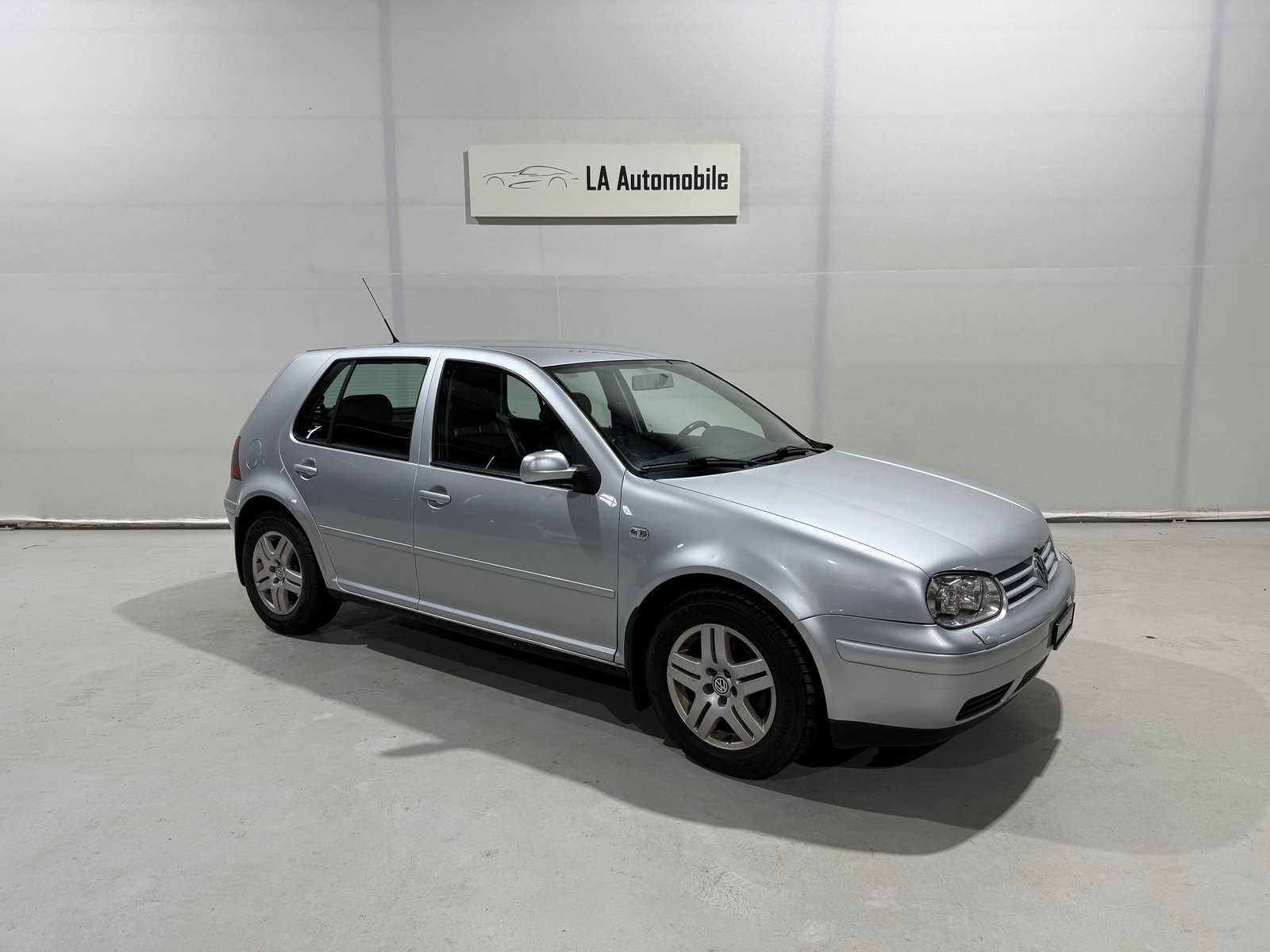 VW Golf 1.9 TDI PD Highline, Diesel, Second hand / Used, Automatic - 6