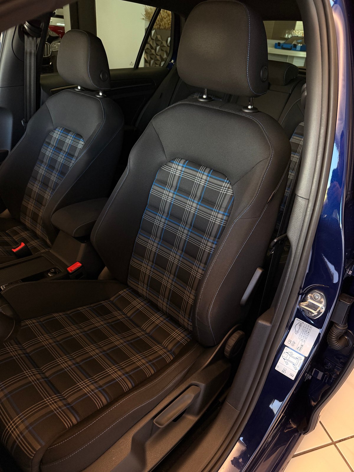 VW Golf 1.4 TSI GTE DSG Facelift, Hybride Rechargeable Essence/Électricité, Occasion / Utilisé, Automatique - 6