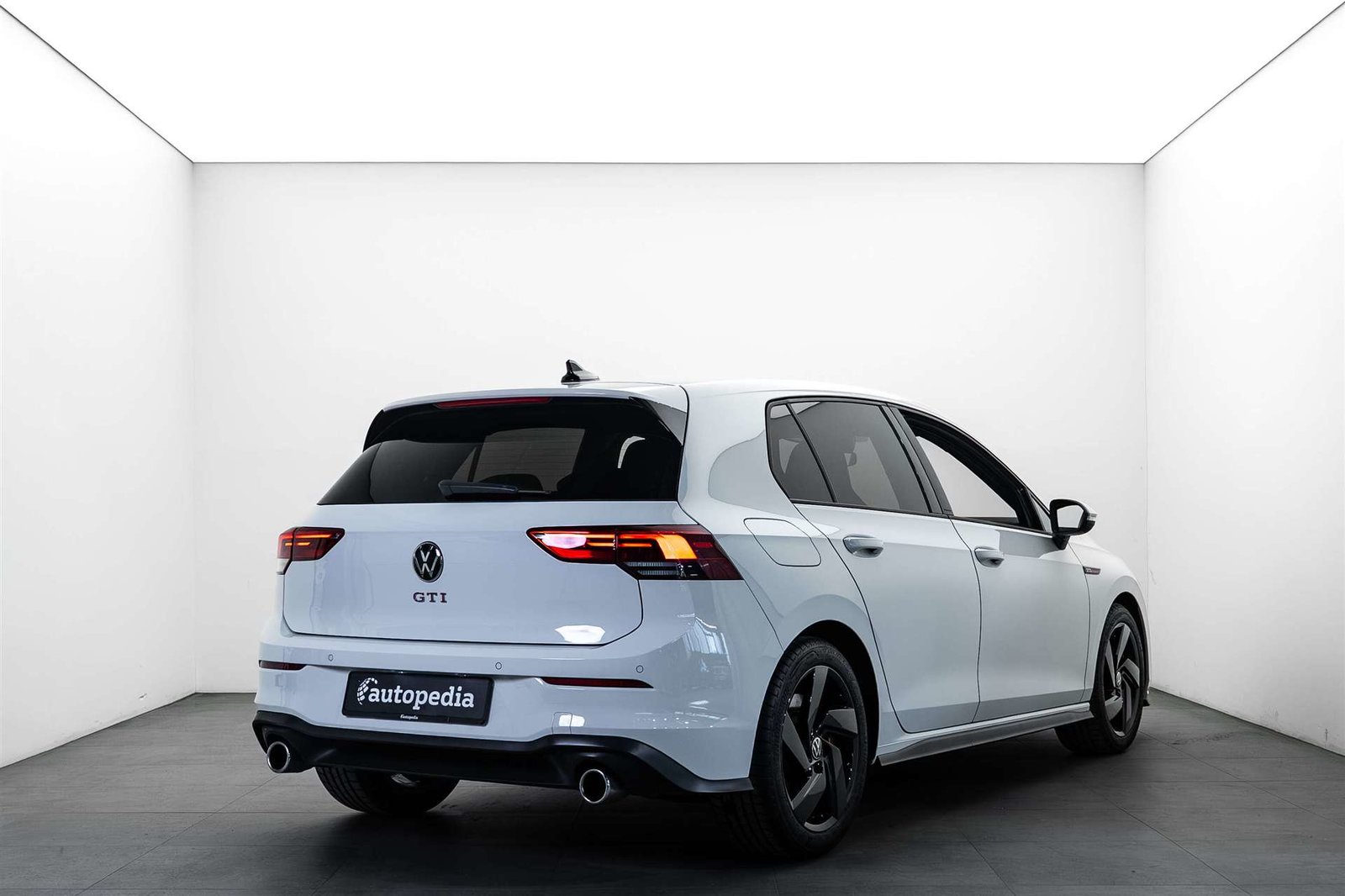VW Golf 2.0 TSI GTI DSG 245PS, Petrol, Second hand / Used, Automatic - 3