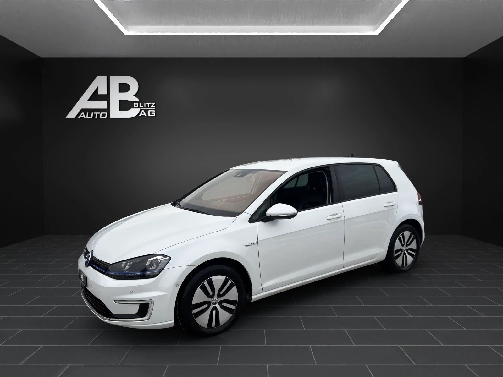 VW e-Golf, Elektro, Occasion / Gebraucht, Automatik - 2