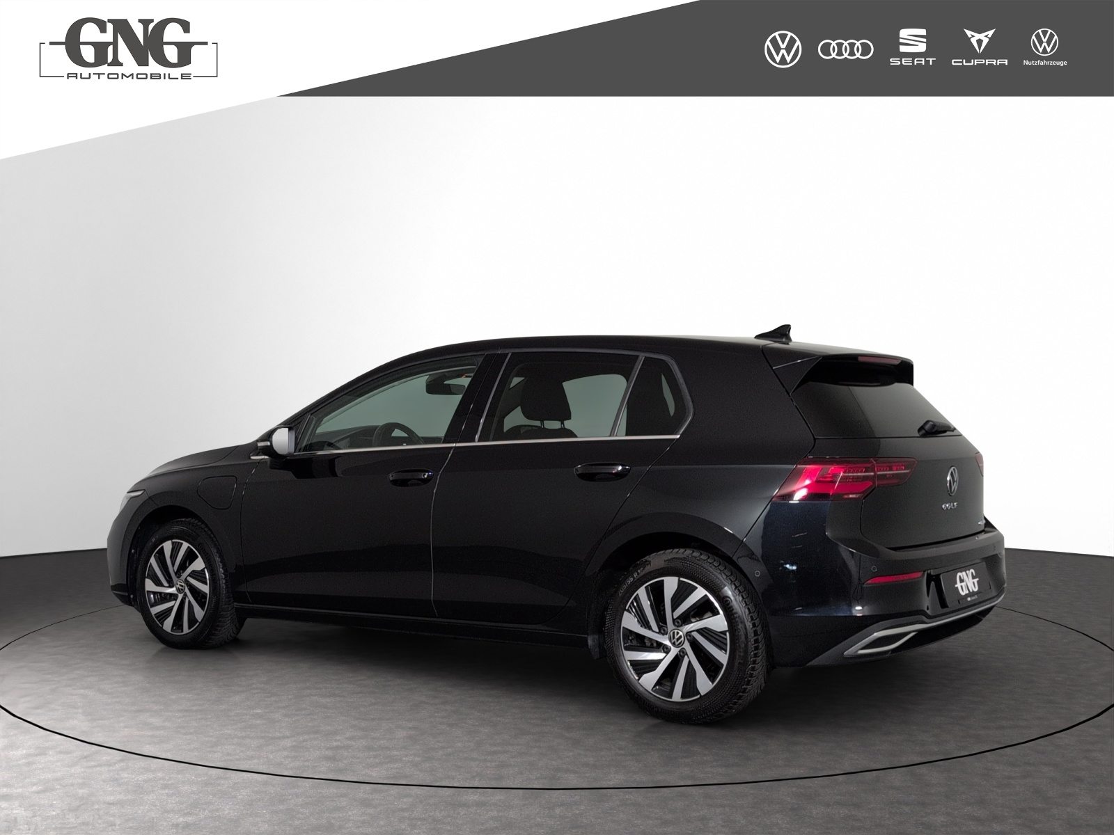 VW Golf Style PHEV SELECTION, Full-Hybrid Petrol/Electric, Second hand / Used, Automatic - 2