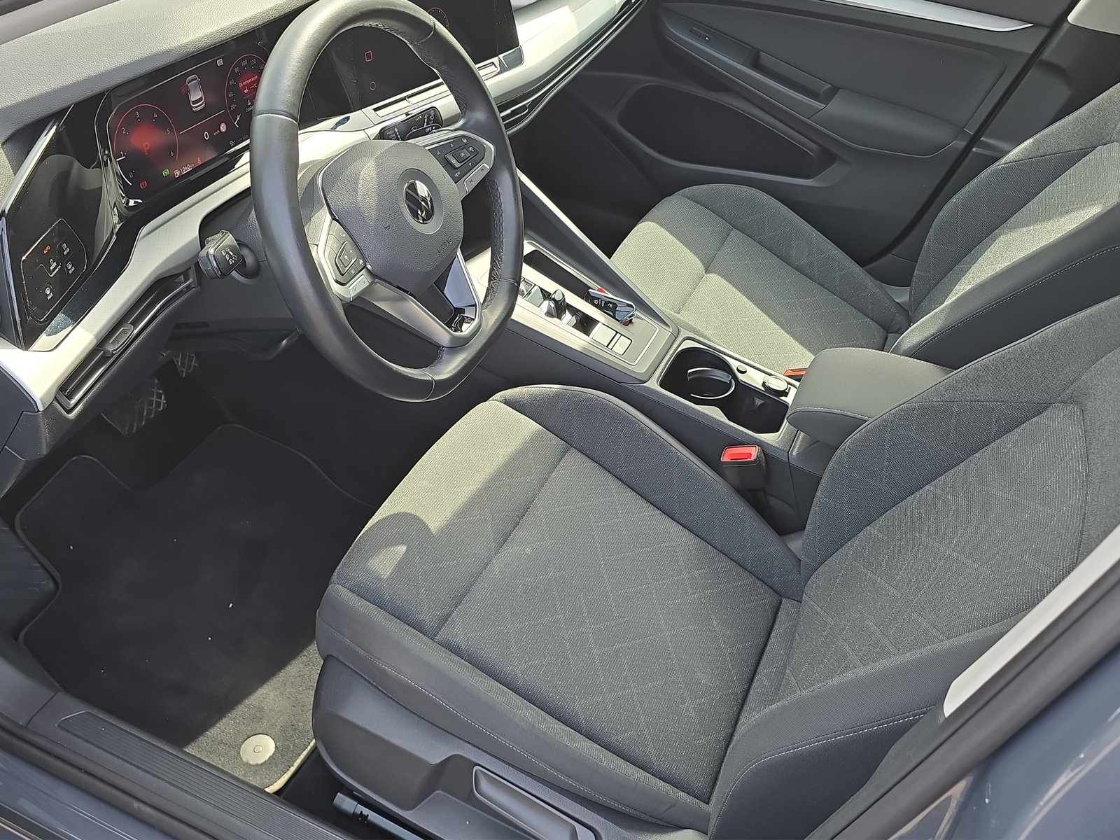 VW Golf 8 2.0 TDI Life DSG, Diesel, Occasion / Utilisé, Automatique - 3