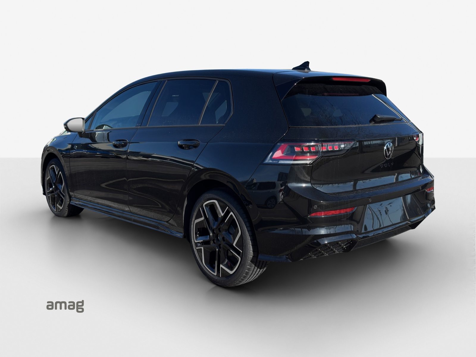 VW Golf R-Line, Petrol, Second hand / Used, Automatic - 3