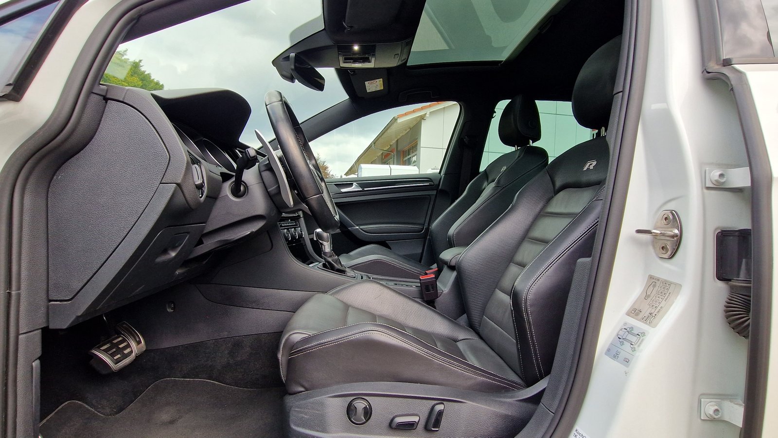 VW Golf 2.0 TSI R 360S 4Motion DSG, Essence, Occasion / Utilisé, Automatique - 6