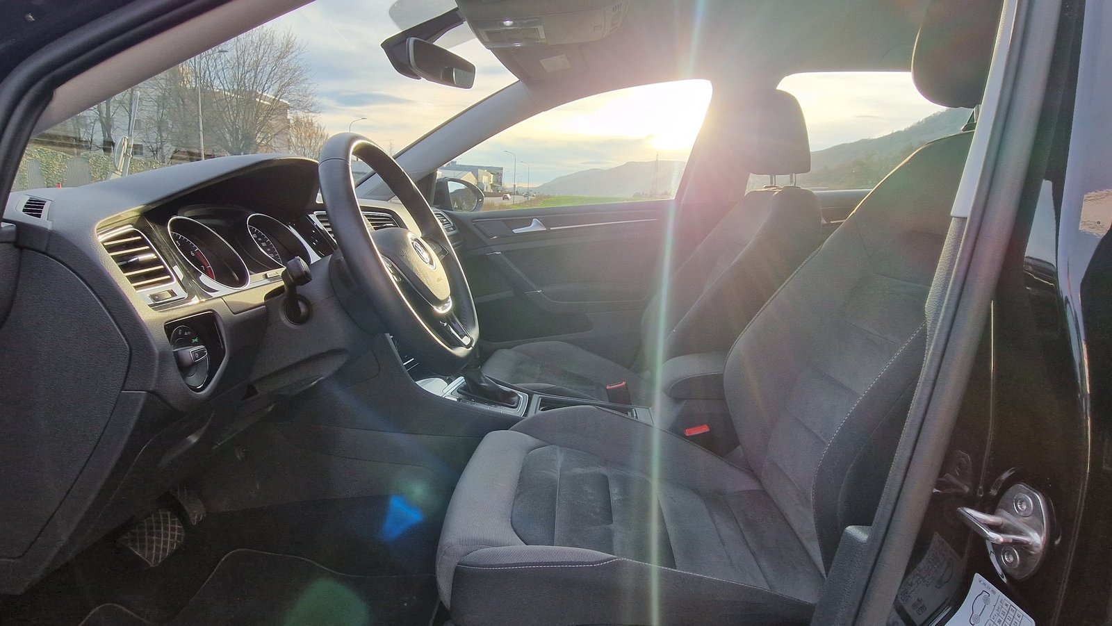 VW Golf 1.5 TSI EVO Highline DSG, Essence, Occasion / Utilisé, Automatique - 6