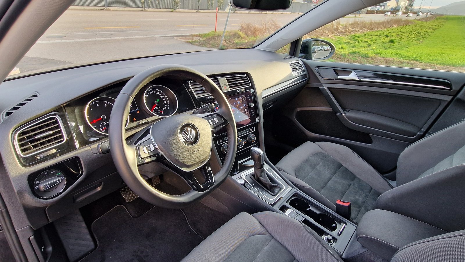 VW Golf 1.5 TSI EVO Highline DSG, Essence, Occasion / Utilisé, Automatique - 7