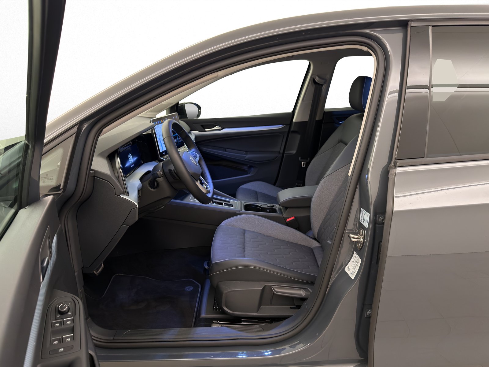 VW Golf 8 1.5 eTSI Goal DSG, Mild-Hybrid Benzin/Elektro, Occasion / Gebraucht, Automatik - 6