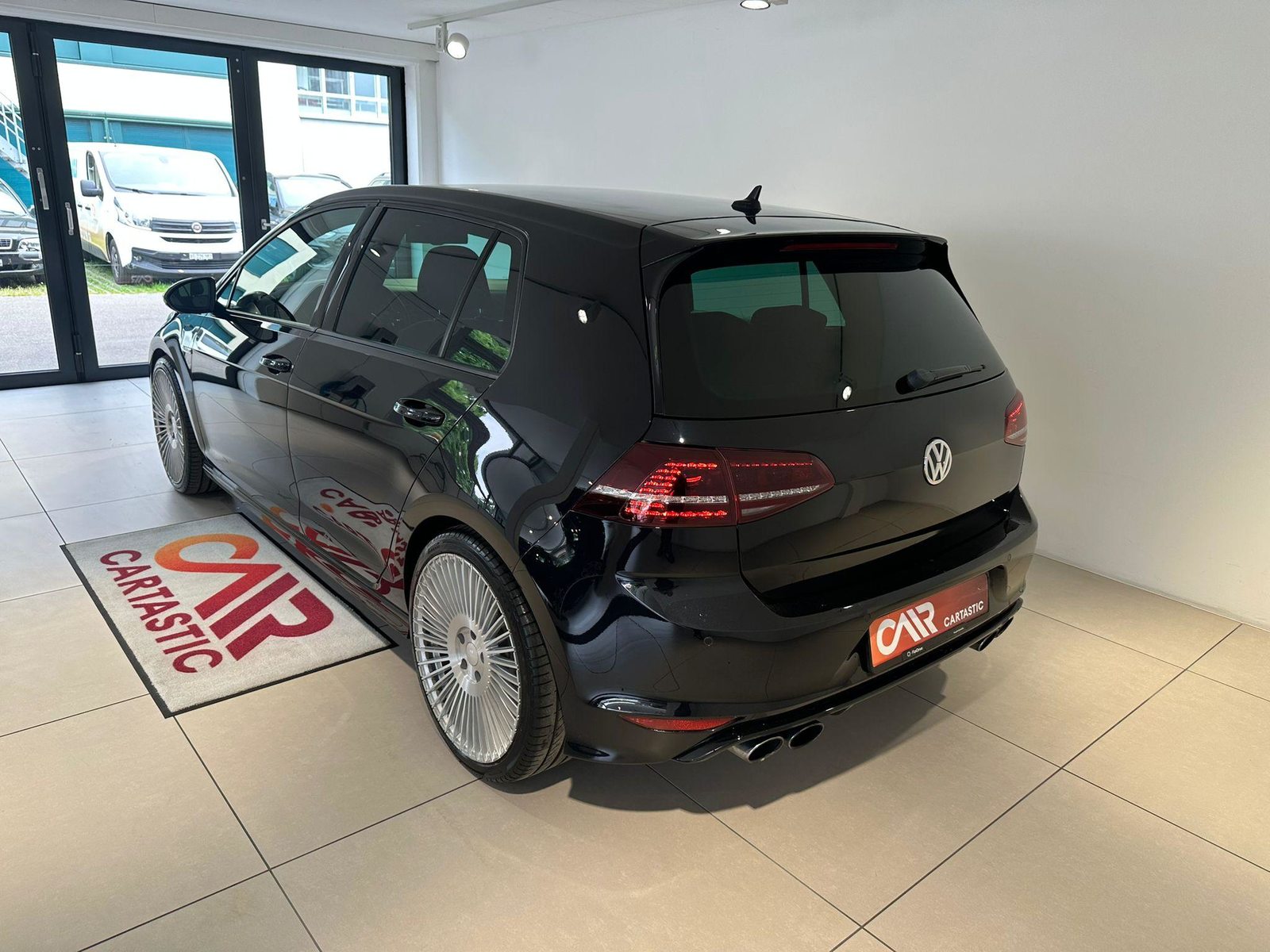 VW Golf VII 2.0 TSI R DSG 4motion, Essence, Occasion / Utilisé, Automatique - 3