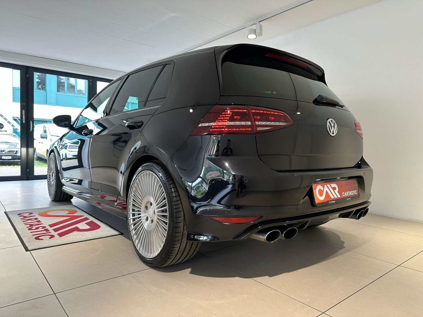 VW Golf VII 2.0 TSI R DSG 4motion, Essence, Occasion / Utilisé, Automatique - 4