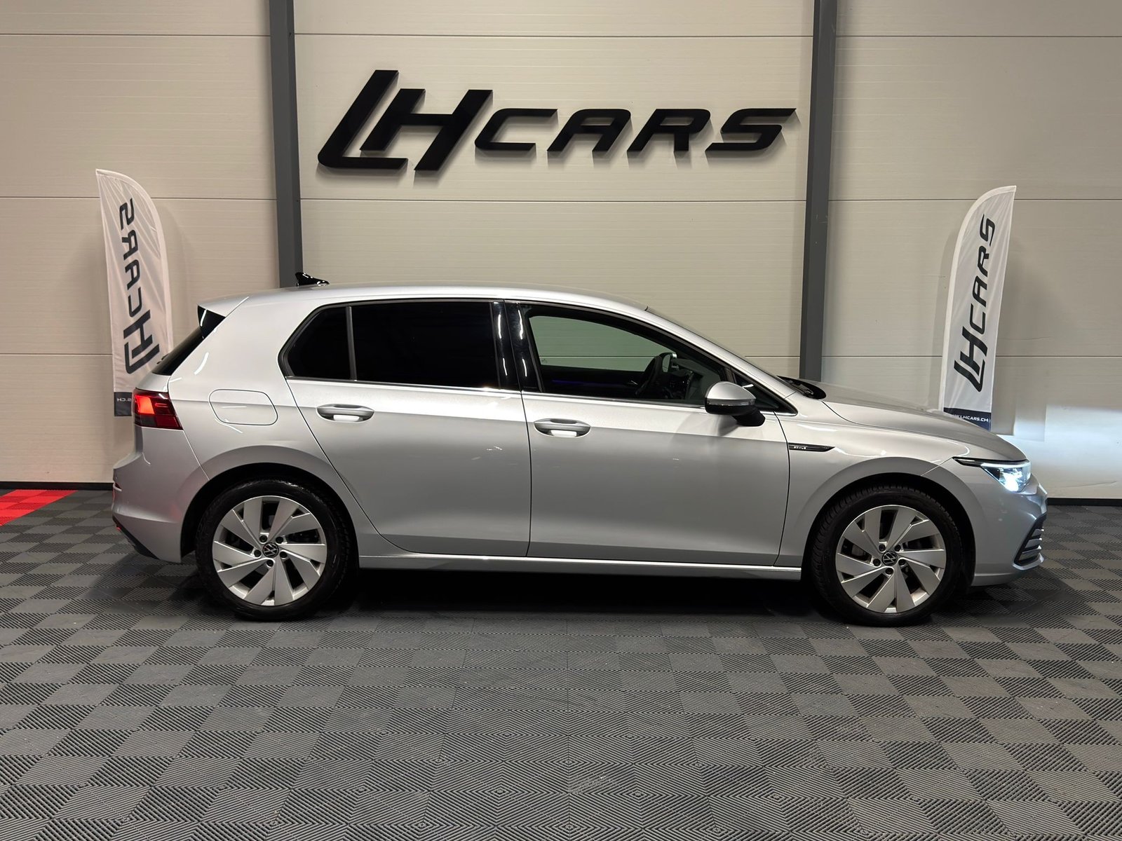 VW Golf VIII 2.0 TDI Style DSG, Diesel, Second hand / Used, Automatic - 4