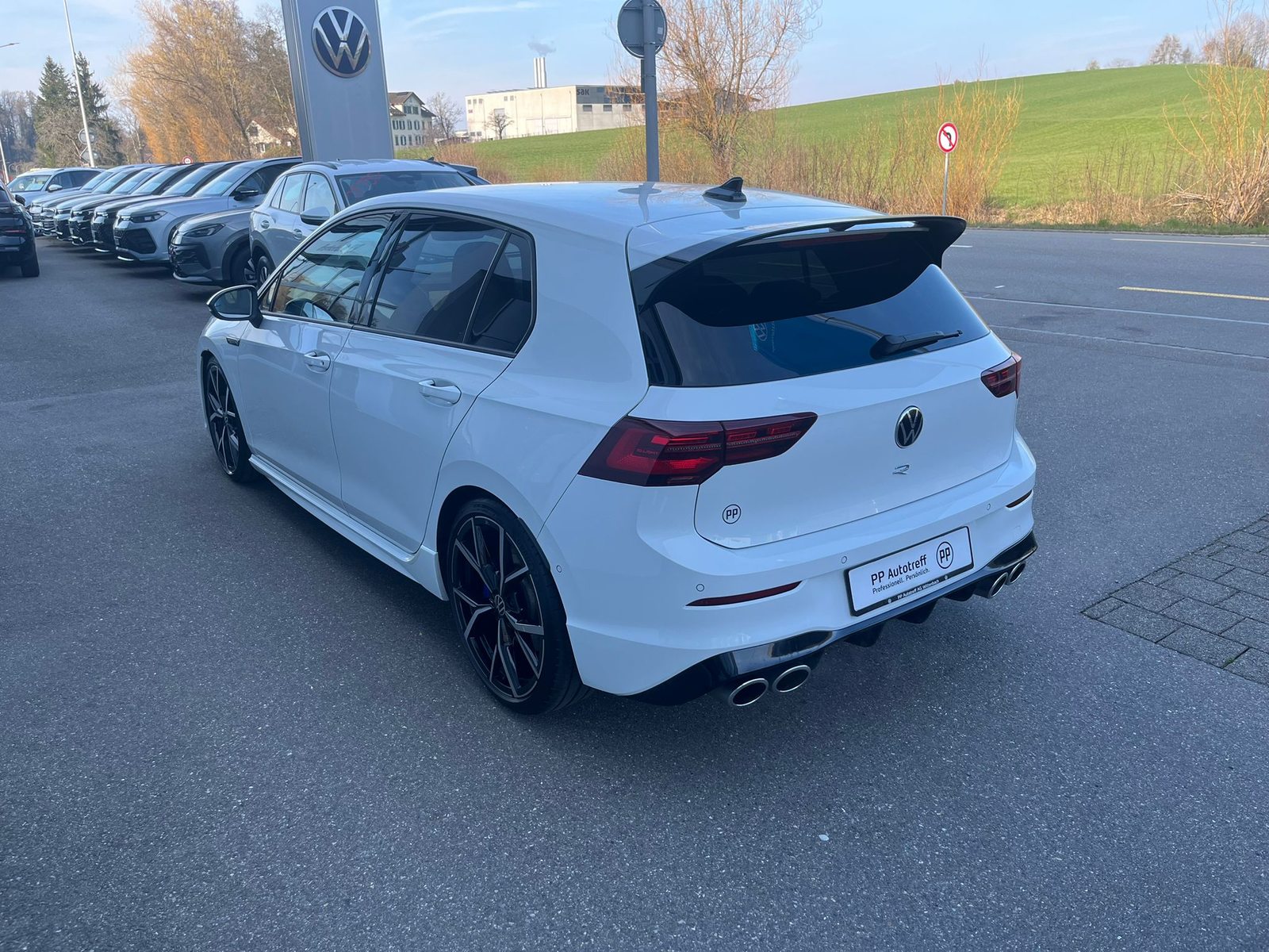 VW Golf R, Petrol, Second hand / Used, Automatic - 5