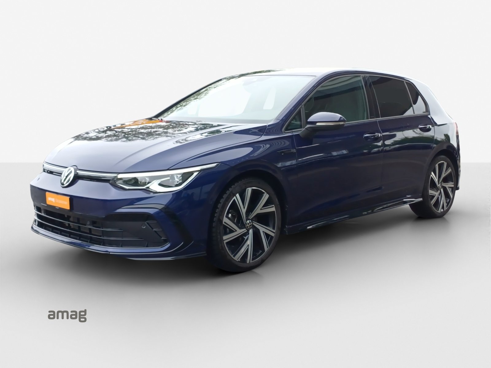 VW Golf R-Line