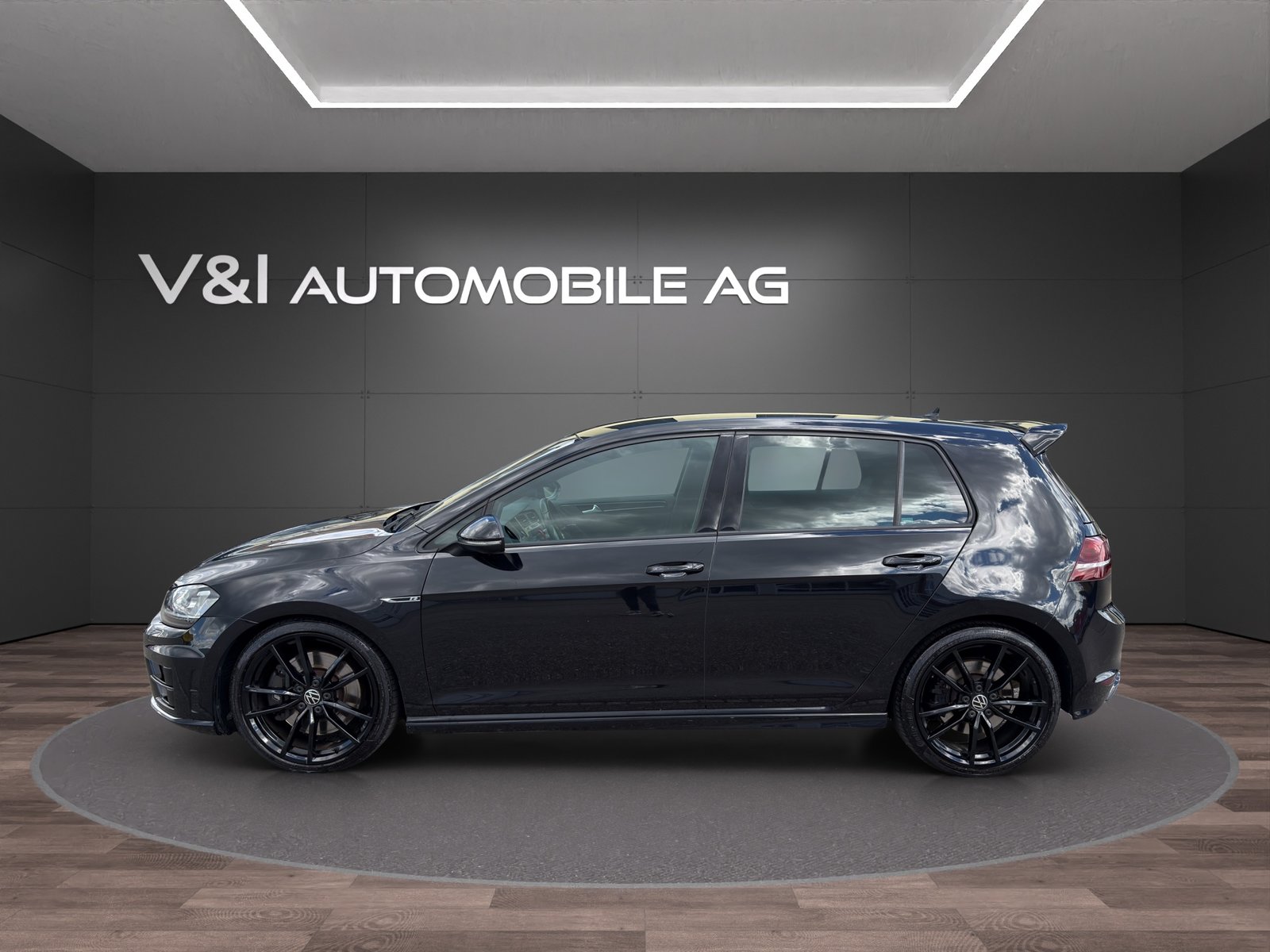 VW Golf 2.0 TSI R 4Motion DSG, Petrol, Second hand / Used, Automatic - 7