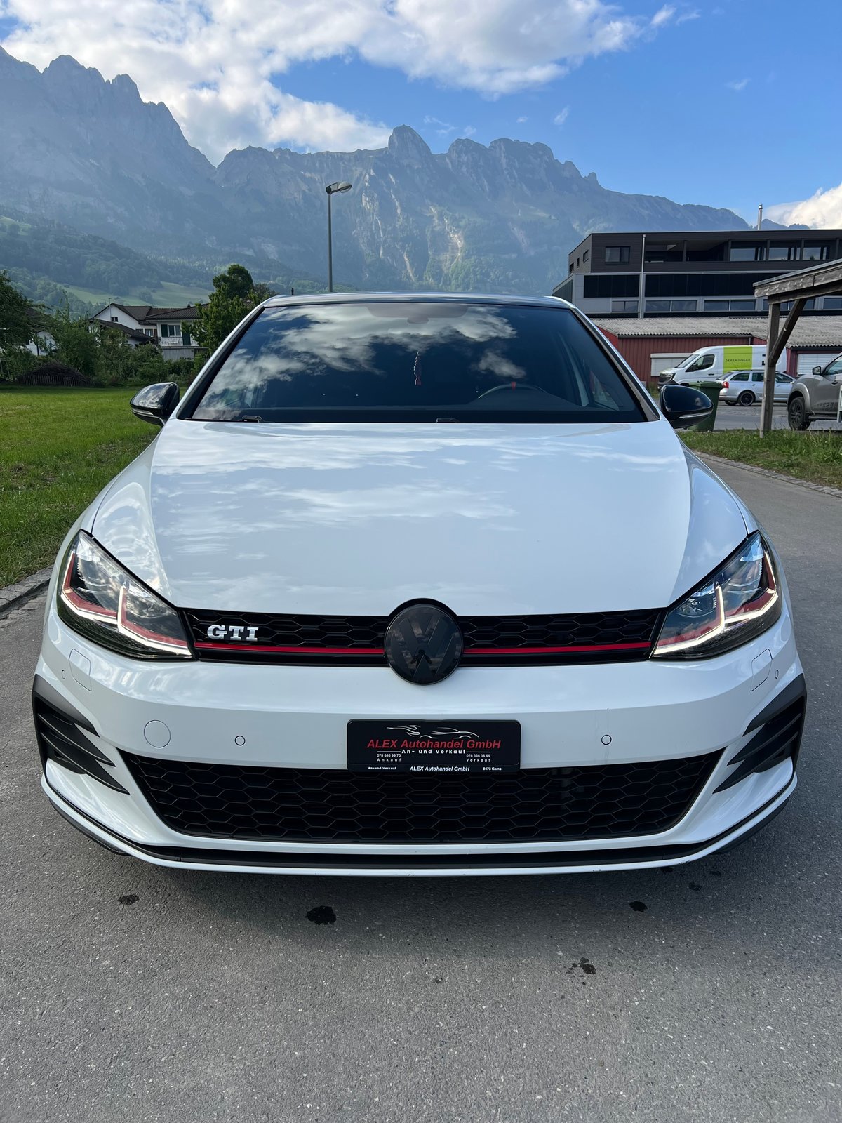 VW Golf 2.0 TSI GTI, Essence, Occasion / Utilisé, Manuelle - 2