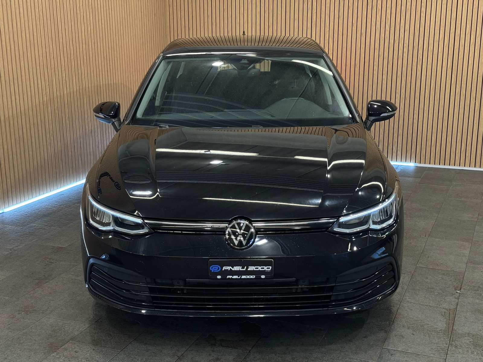VW Golf 2.0 TDI Life, Diesel, Second hand / Used, Manual - 2