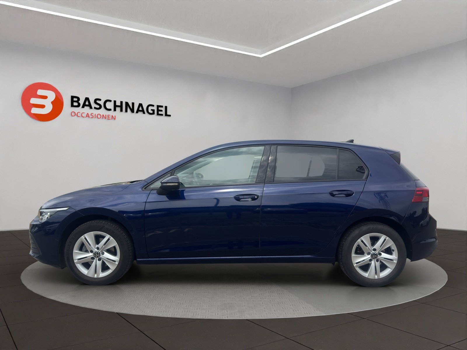 VW Golf 1.5 e TSI ACT Life DSG, Mild-Hybrid Petrol/Electric, Second hand / Used, Automatic - 2