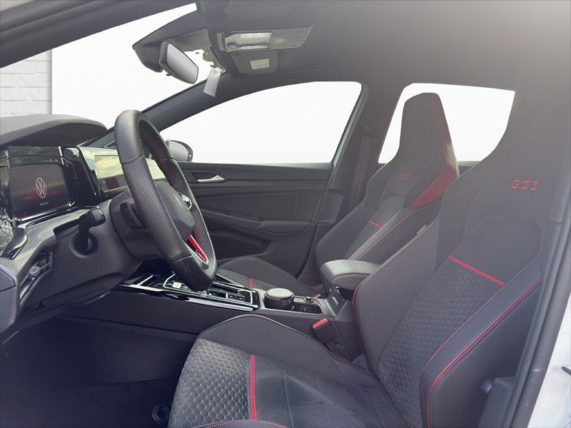 VW Golf VIII 2.0 TSI GTI Clubsport DSG, Petrol, Second hand / Used, Automatic - 5