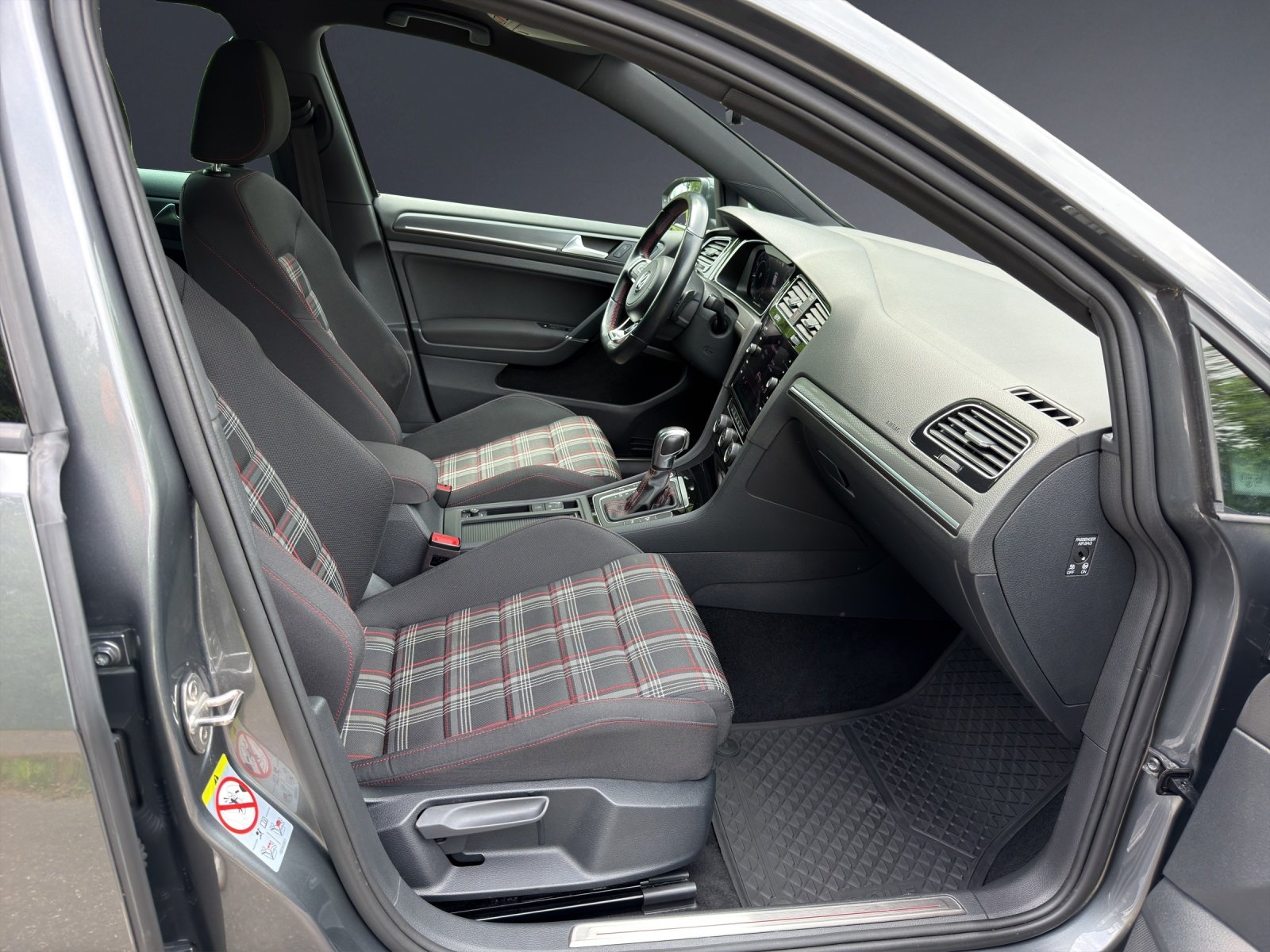 VW Golf 2.0 TSI GTI Performance DSG, Essence, Occasion / Utilisé, Automatique - 7