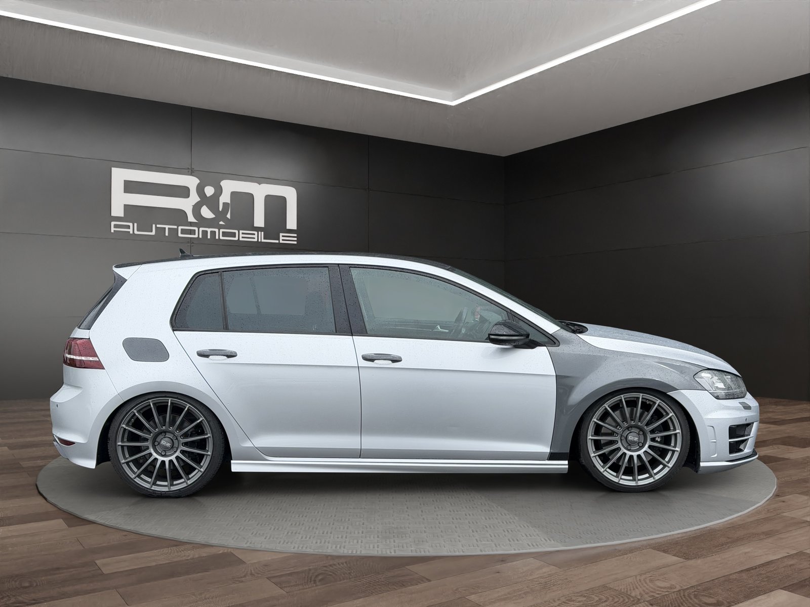 VW Golf 2.0 TSI R 4Motion DSG, Essence, Occasion / Utilisé, Automatique - 3