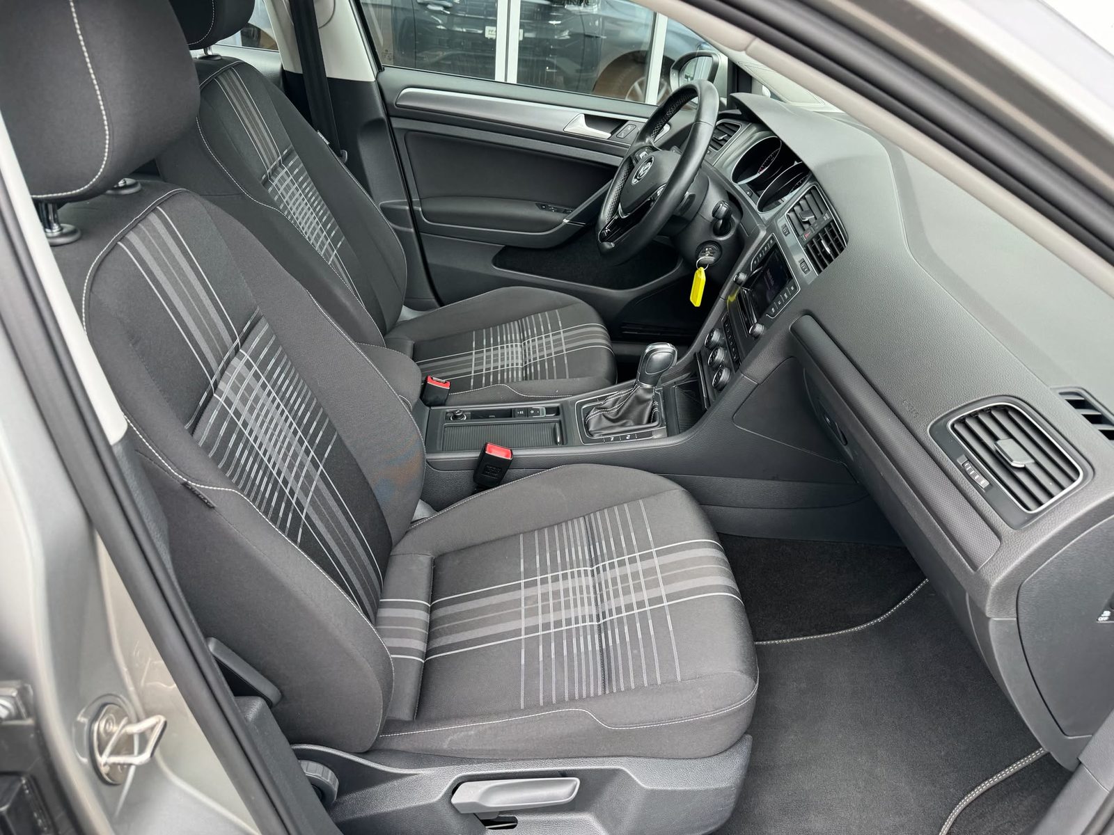 VW Golf Lounge, Benzin, Occasion / Gebraucht, Automatik - 3