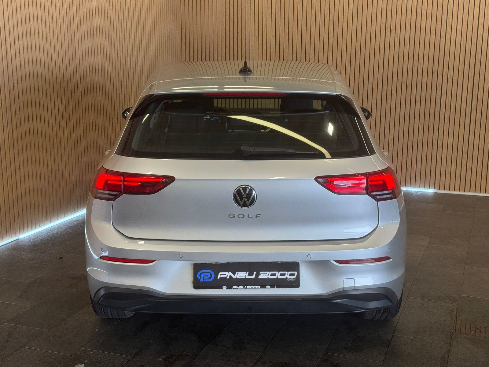 VW Golf 2.0 TDI Life, Diesel, Second hand / Used, Manual - 5