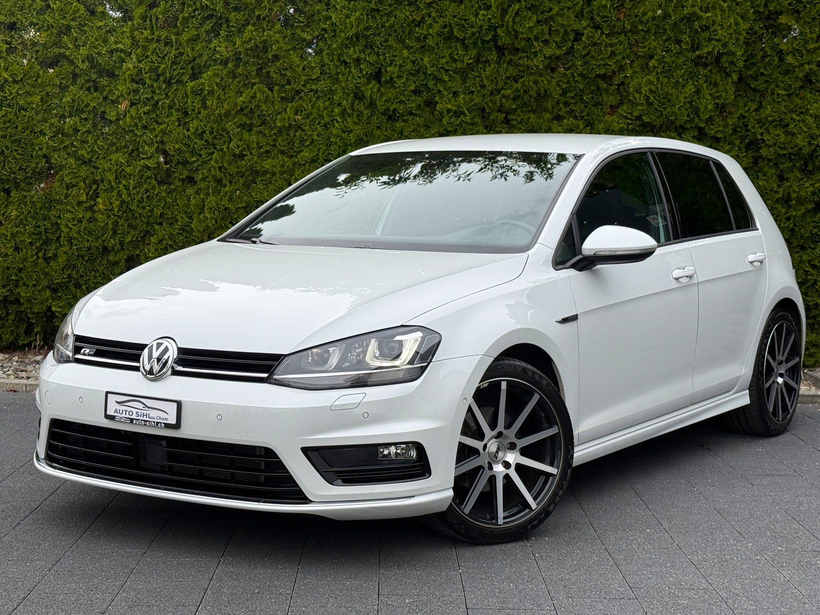 VW Golf 1.4 TSI Lounge R-Line DSG