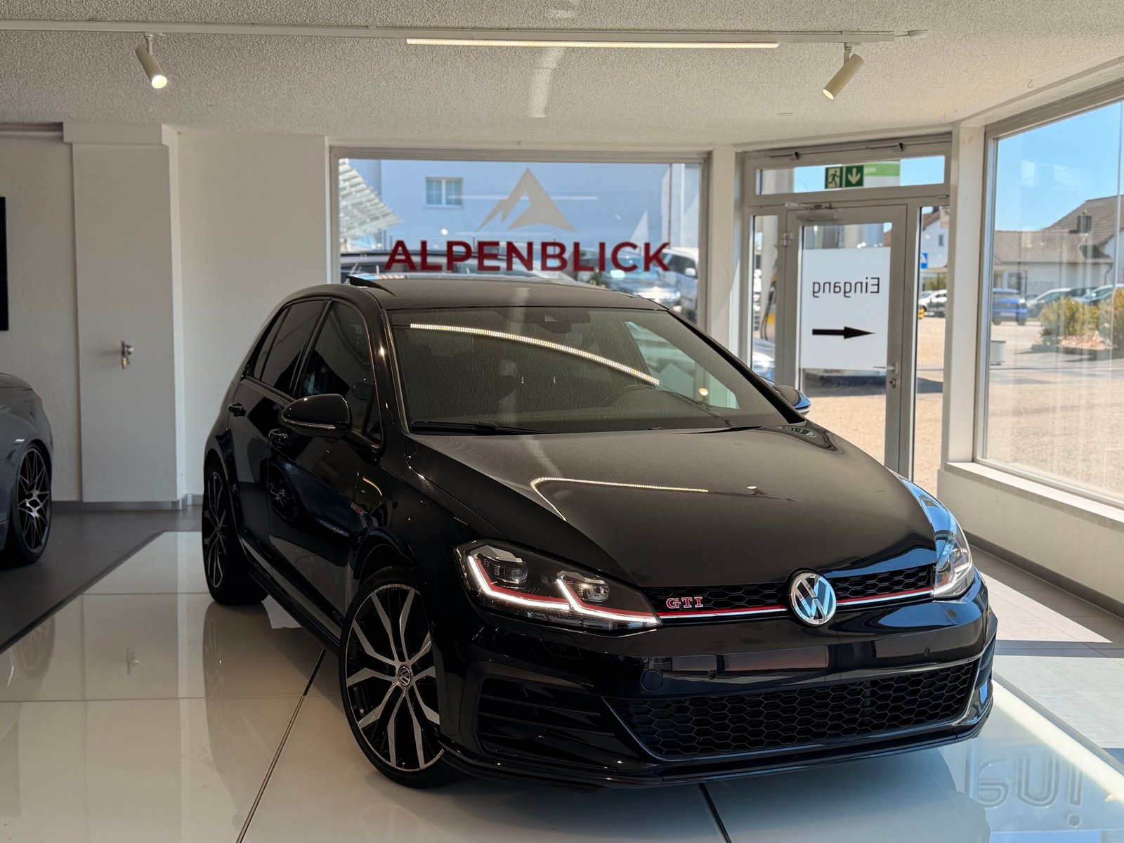VW Golf 2.0 TSI GTI DSG, Petrol, Second hand / Used, Automatic - 2