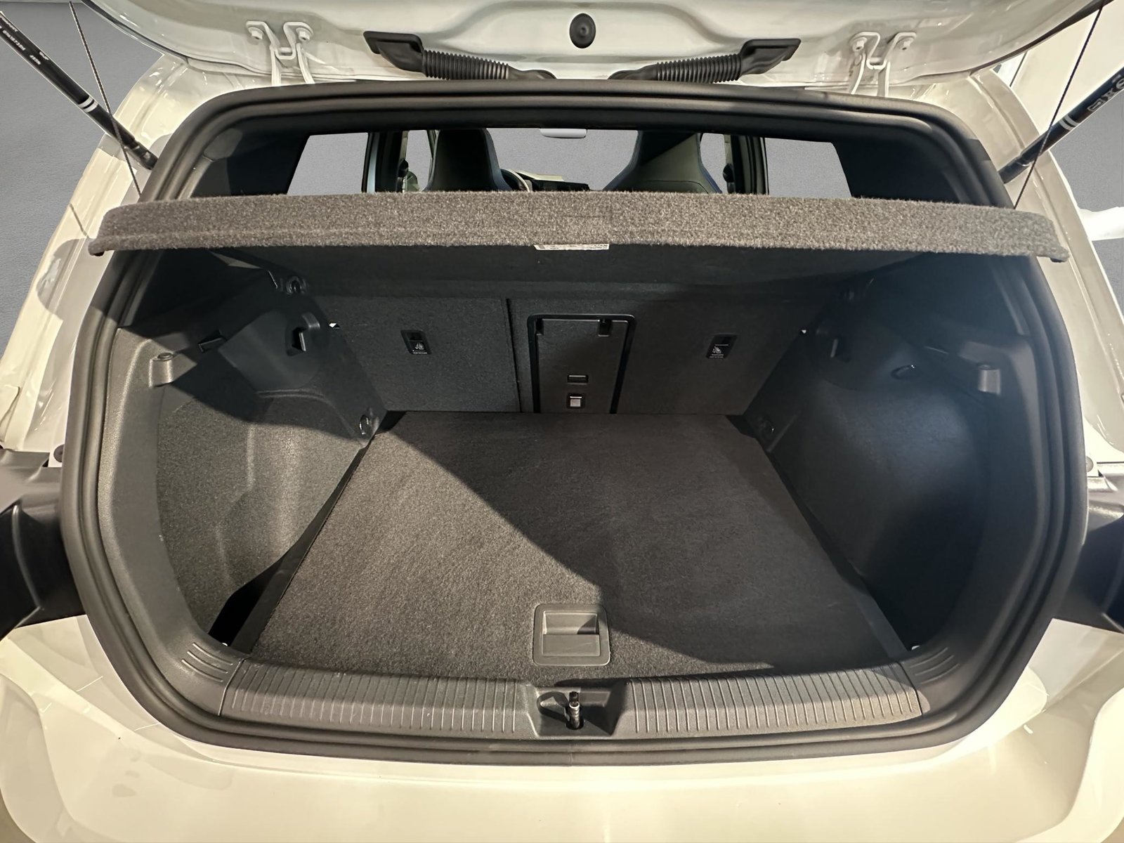 VW Golf 2.0 TSI R DSG 4Motion R Performance, Benzina, Occasioni / Usate, Automatico - 7
