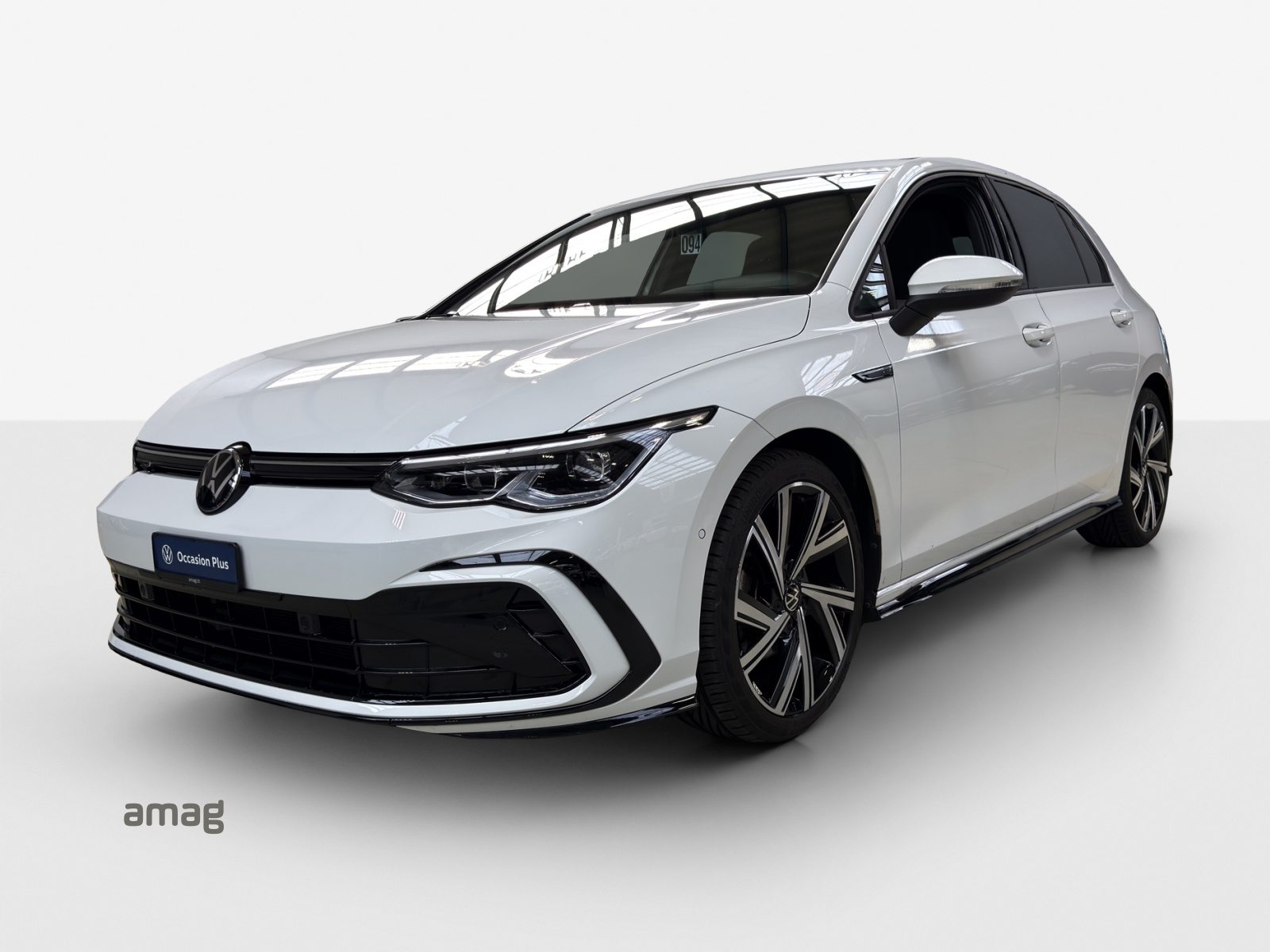 VW Golf R-Line
