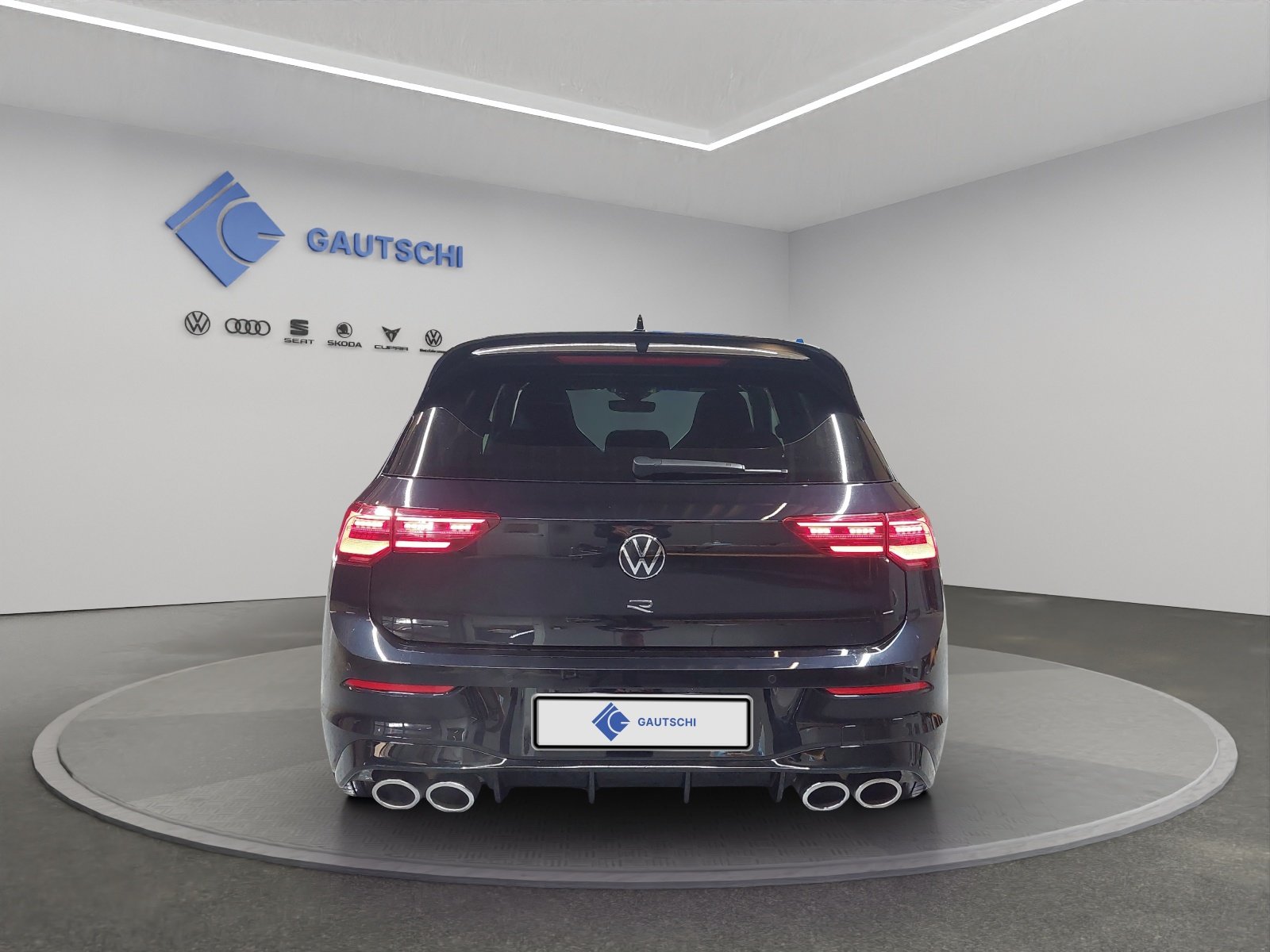 VW Golf 2.0 TSI R DSG 4Motion, Petrol, Second hand / Used, Automatic - 4