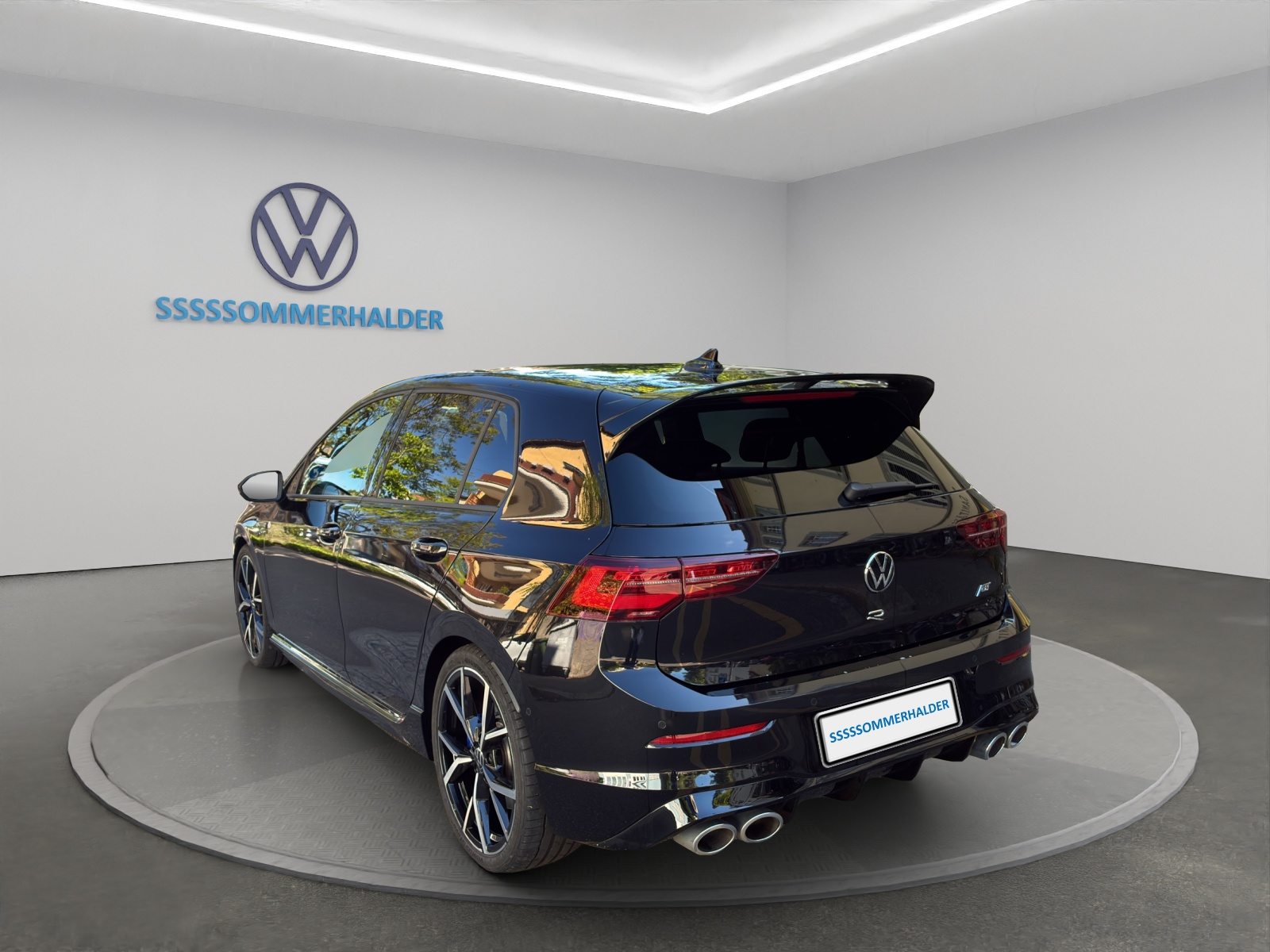 VW Golf R, Petrol, Second hand / Used, Automatic - 3
