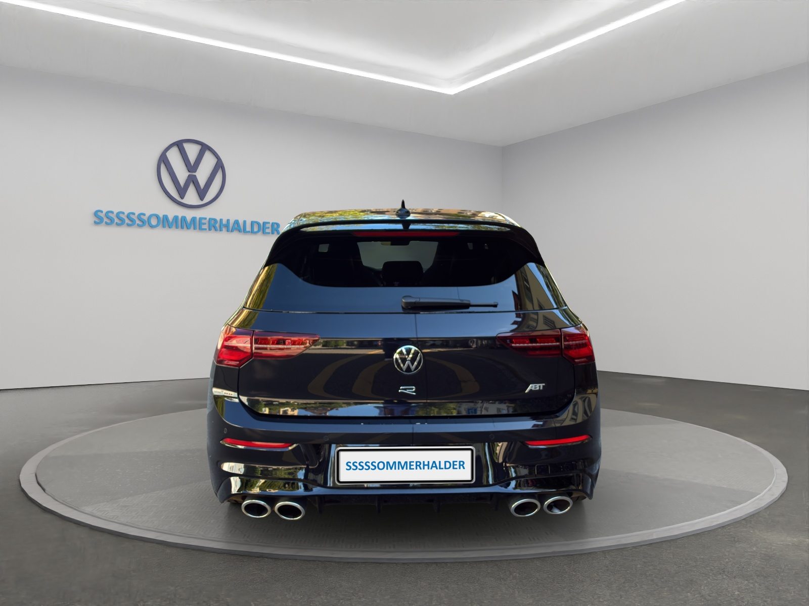 VW Golf R, Petrol, Second hand / Used, Automatic - 4