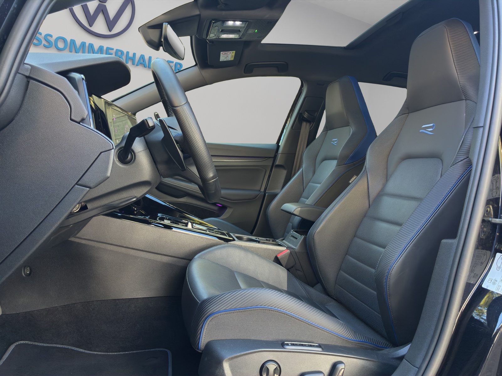 VW Golf R, Petrol, Second hand / Used, Automatic - 6