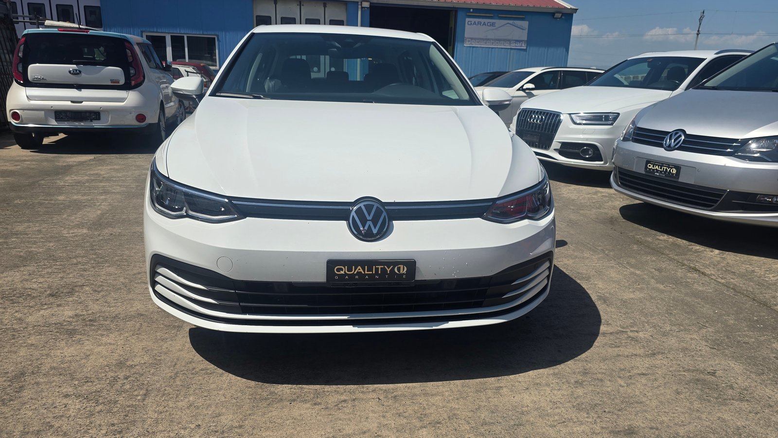 VW Golf 1.0 eTSI mHEV ACTLife DSG, Mild-Hybrid Petrol/Electric, Second hand / Used, Automatic - 2