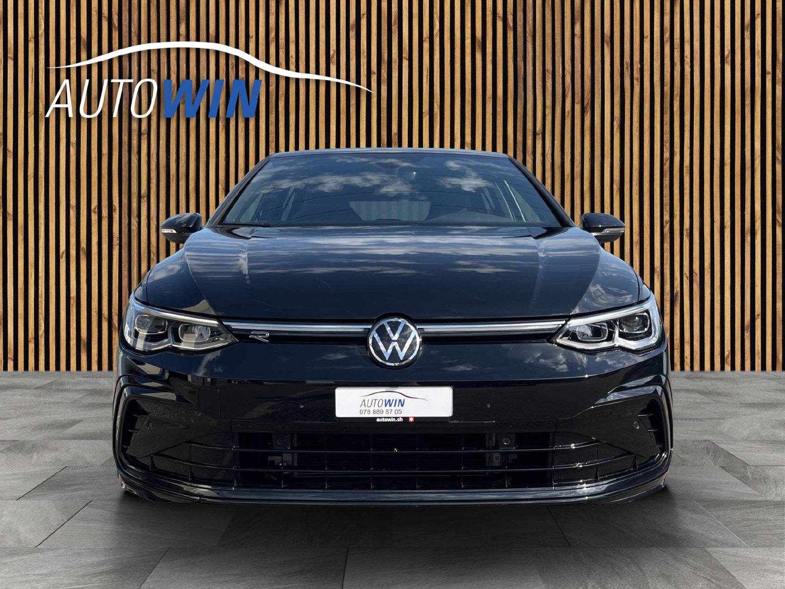 VW Golf VIII 1.5 eTSI R-Line DSG, Mild-Hybrid Benzin/Elektro, Occasion / Gebraucht, Automatik - 2