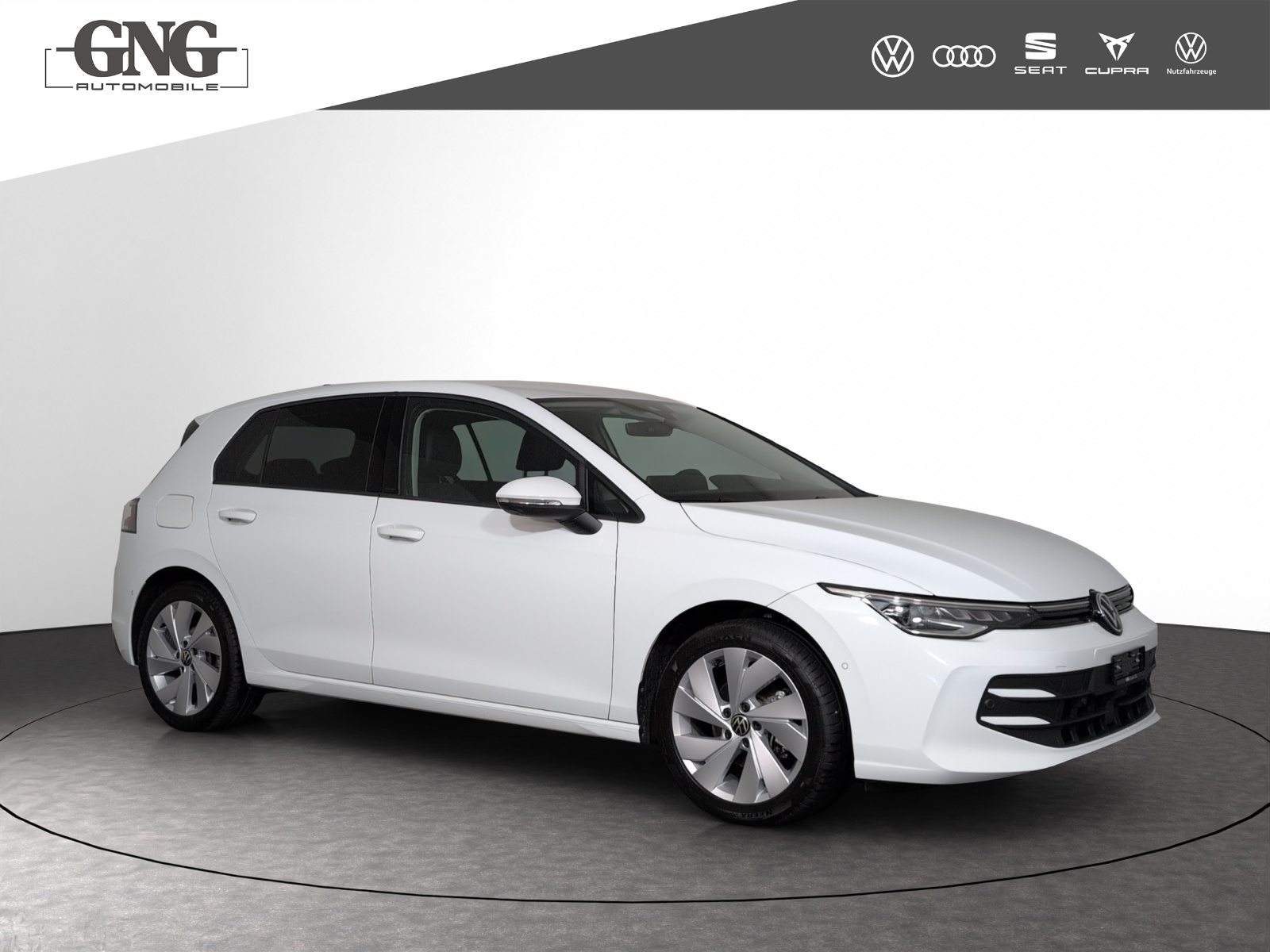 VW Golf PA Life, Petrol, Second hand / Used, Automatic - 4