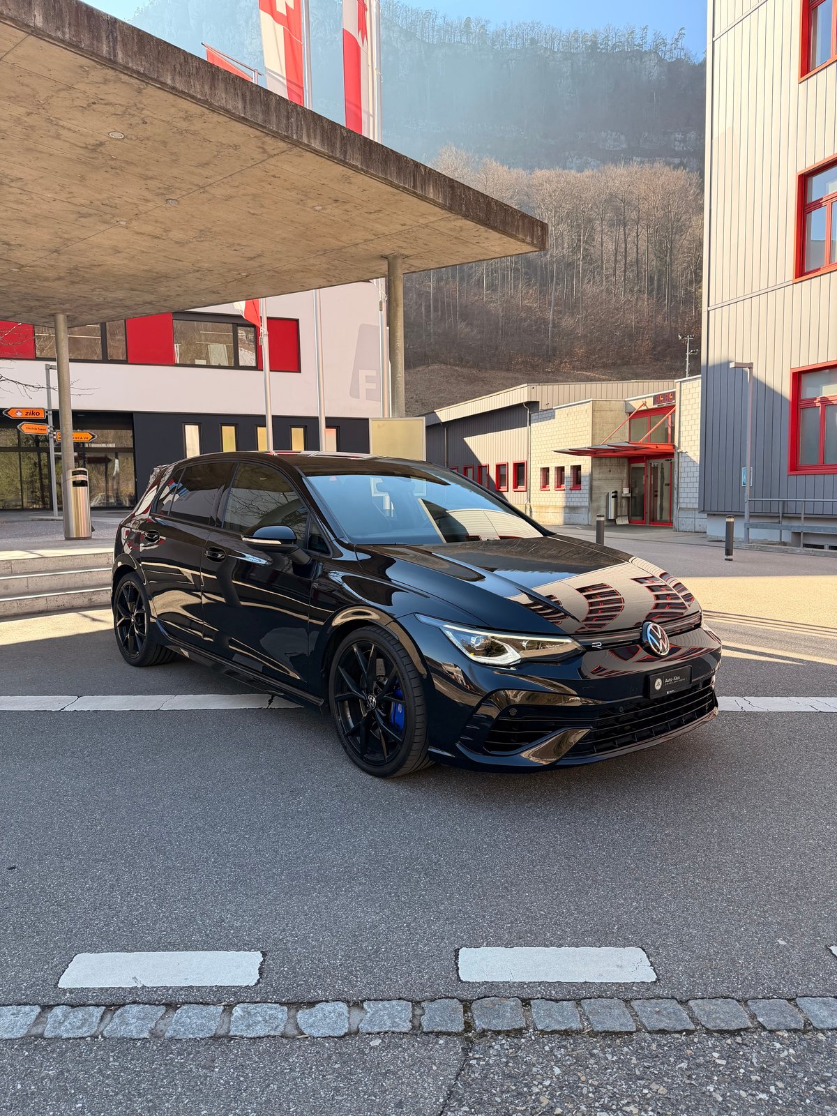 VW Golf 2.0 TSI R DSG 4Motion, Benzina, Occasioni / Usate, Automatico - 2