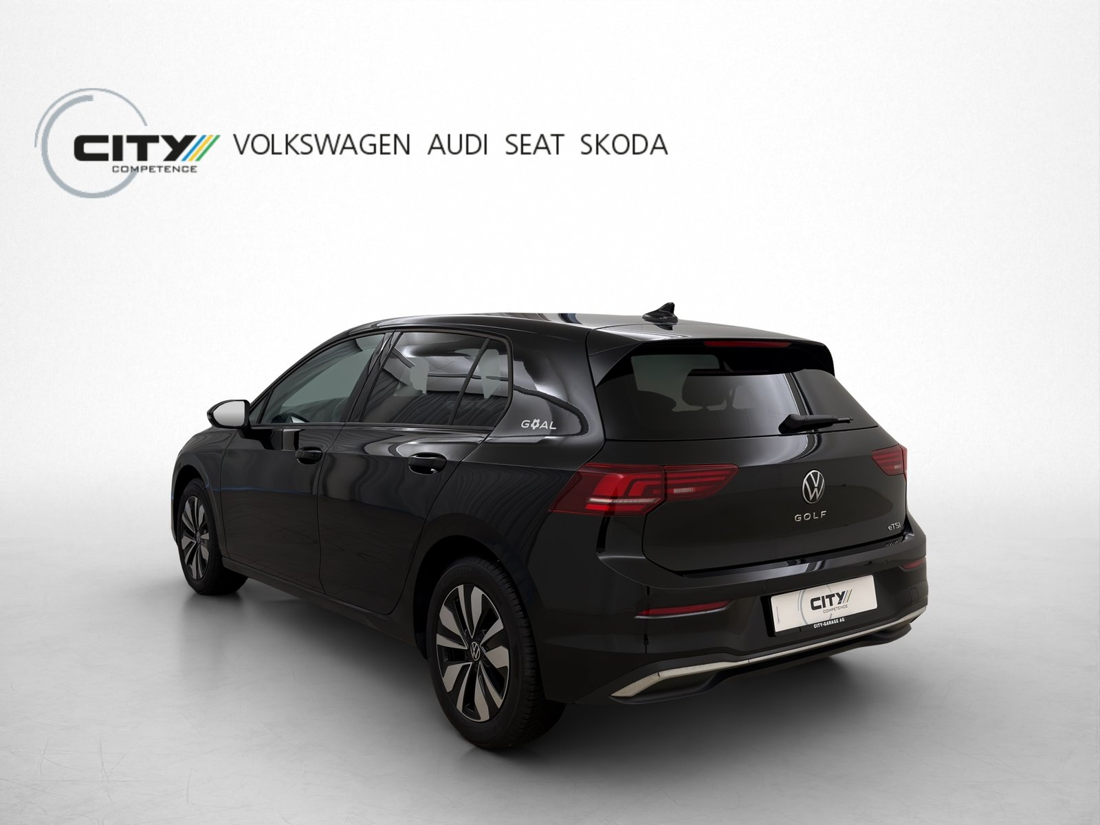VW Golf 8 1.5 eTSI Goal DSG, Mild-Hybrid Petrol/Electric, Second hand / Used, Automatic - 2
