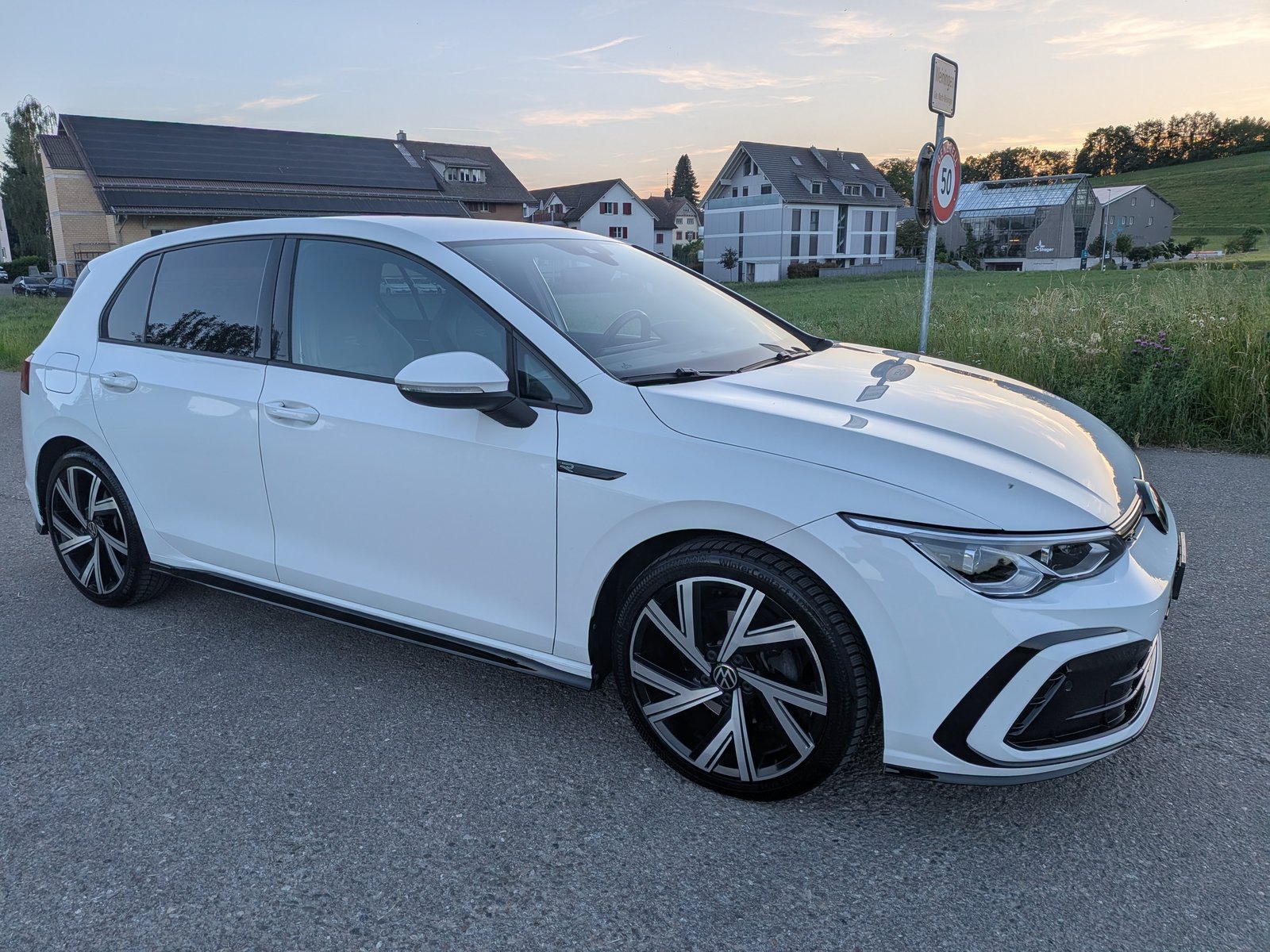 VW Golf 1.5 eTSI mHEV ACT R-Line DSG, Hybride Leggero Benzina/Elettrica, Occasioni / Usate, Automatico - 4