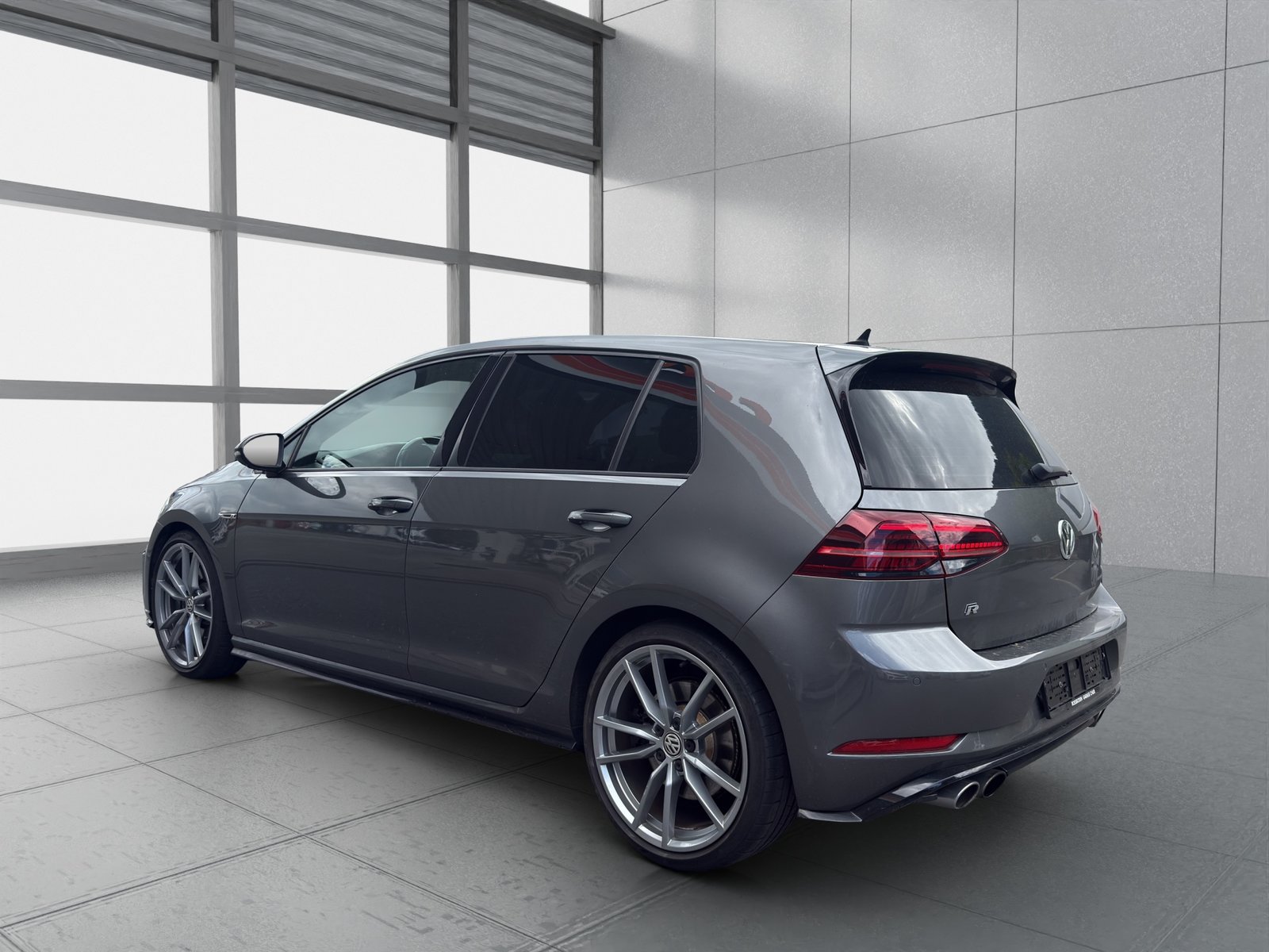 VW Golf 2.0 TSI R 4Motion DSG, Petrol, Second hand / Used, Automatic - 4
