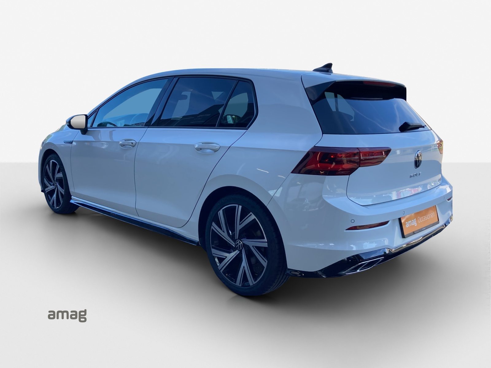 VW Golf R-Line, Petrol, Second hand / Used, Automatic - 3