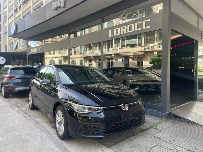 VW Golf 1.0 eTSI mHEV Life, Mild-Hybrid Petrol/Electric, Second hand / Used, Automatic