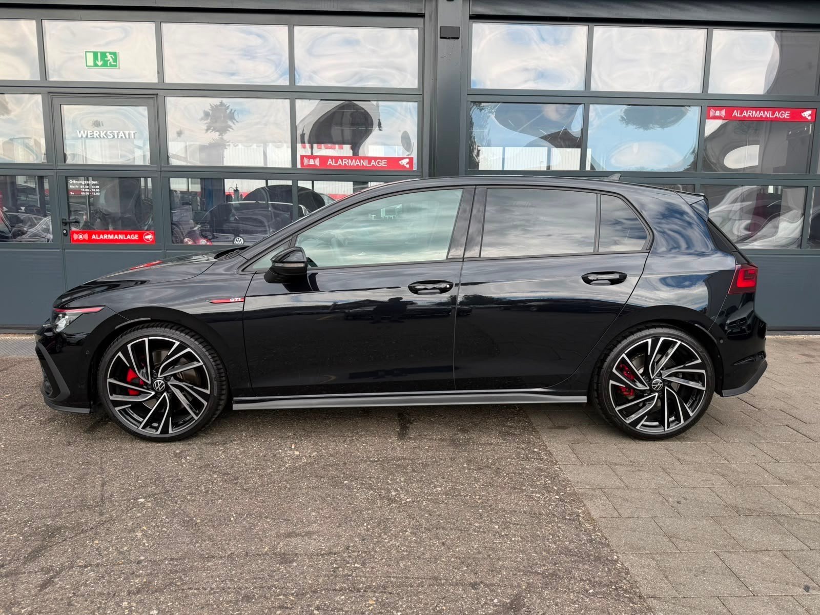 VW Golf 2.0 TSI GTI DSG, Essence, Occasion / Utilisé, Automatique - 3