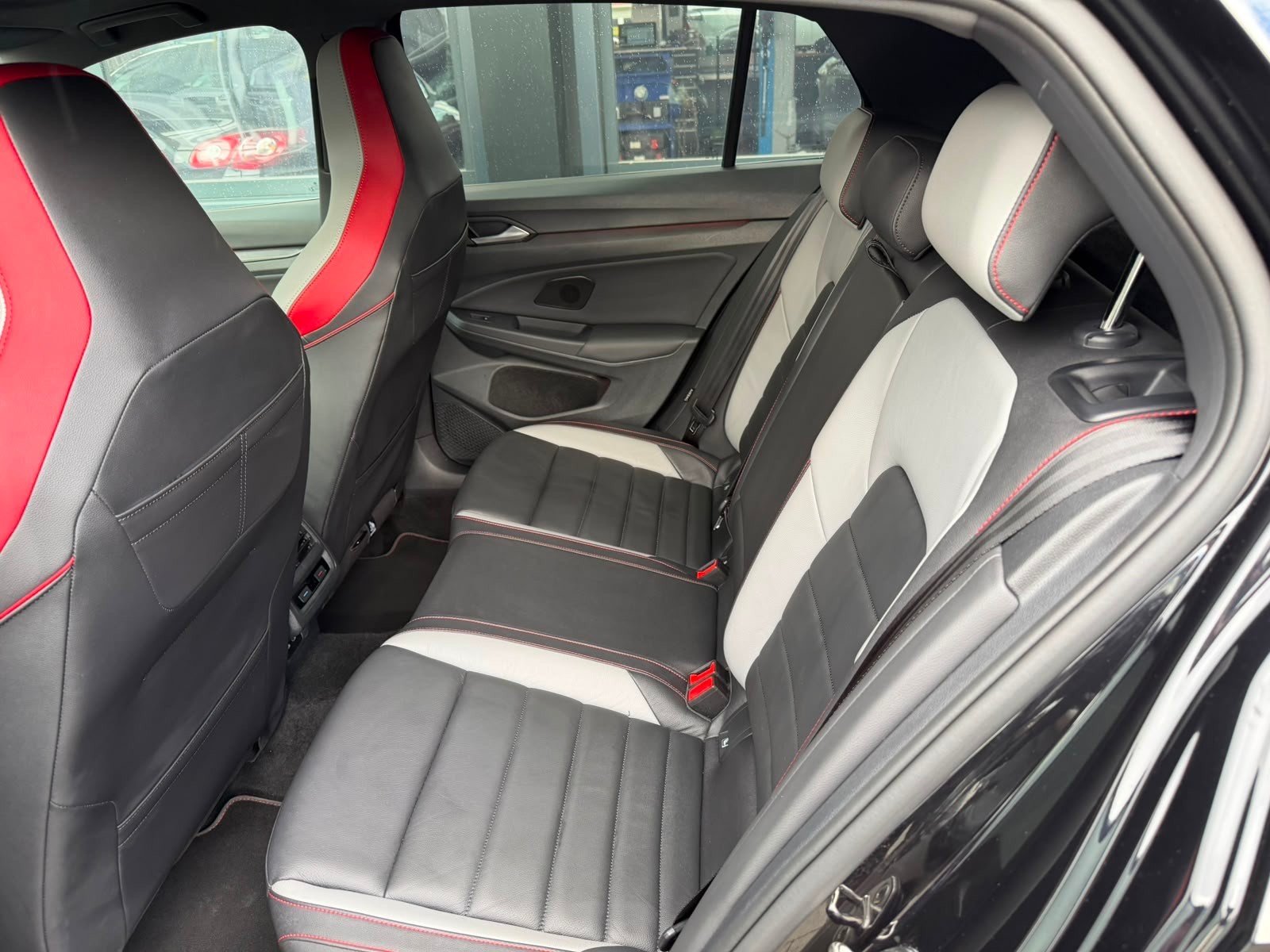 VW Golf 2.0 TSI GTI DSG, Essence, Occasion / Utilisé, Automatique - 6